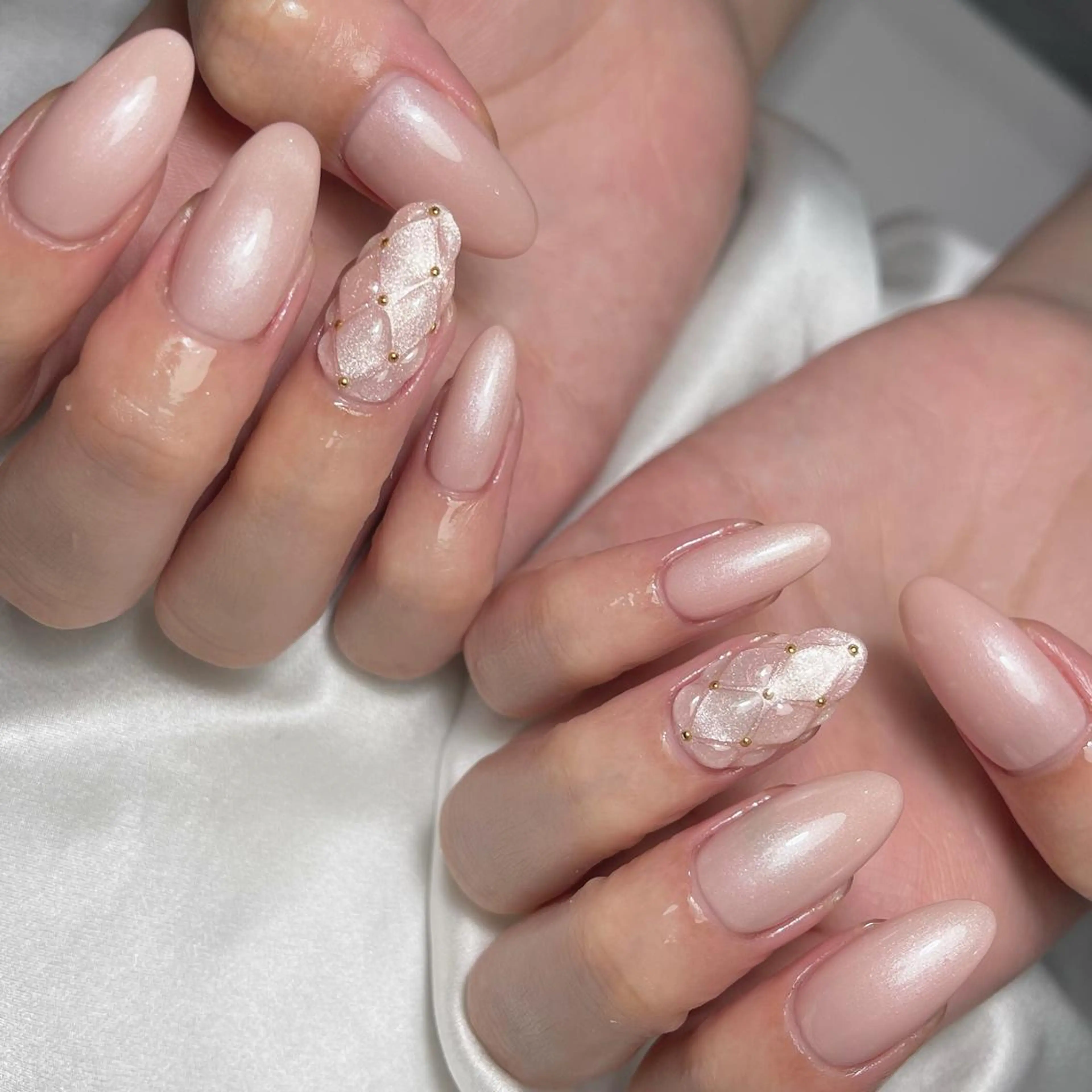 ミディアム ネイル ハンドネイル richeri beautyのエステ・リラクイメージ