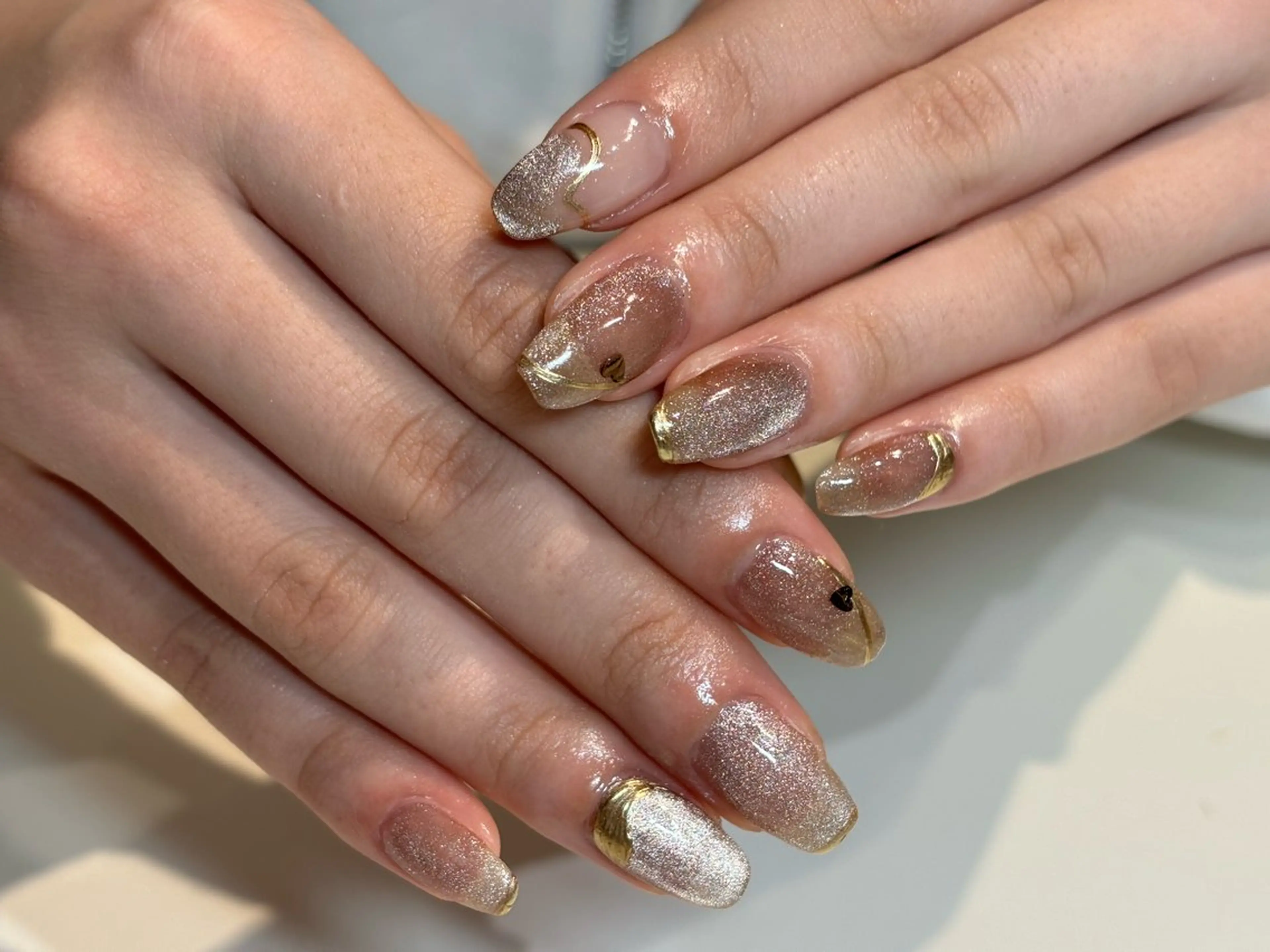 ネイル フットネイル フレンチネイル ジェルネイル グラデーション マグネットネイル ハンドネイル ヘアー.ネイル二刀流 misa🫧のヘアスタイル