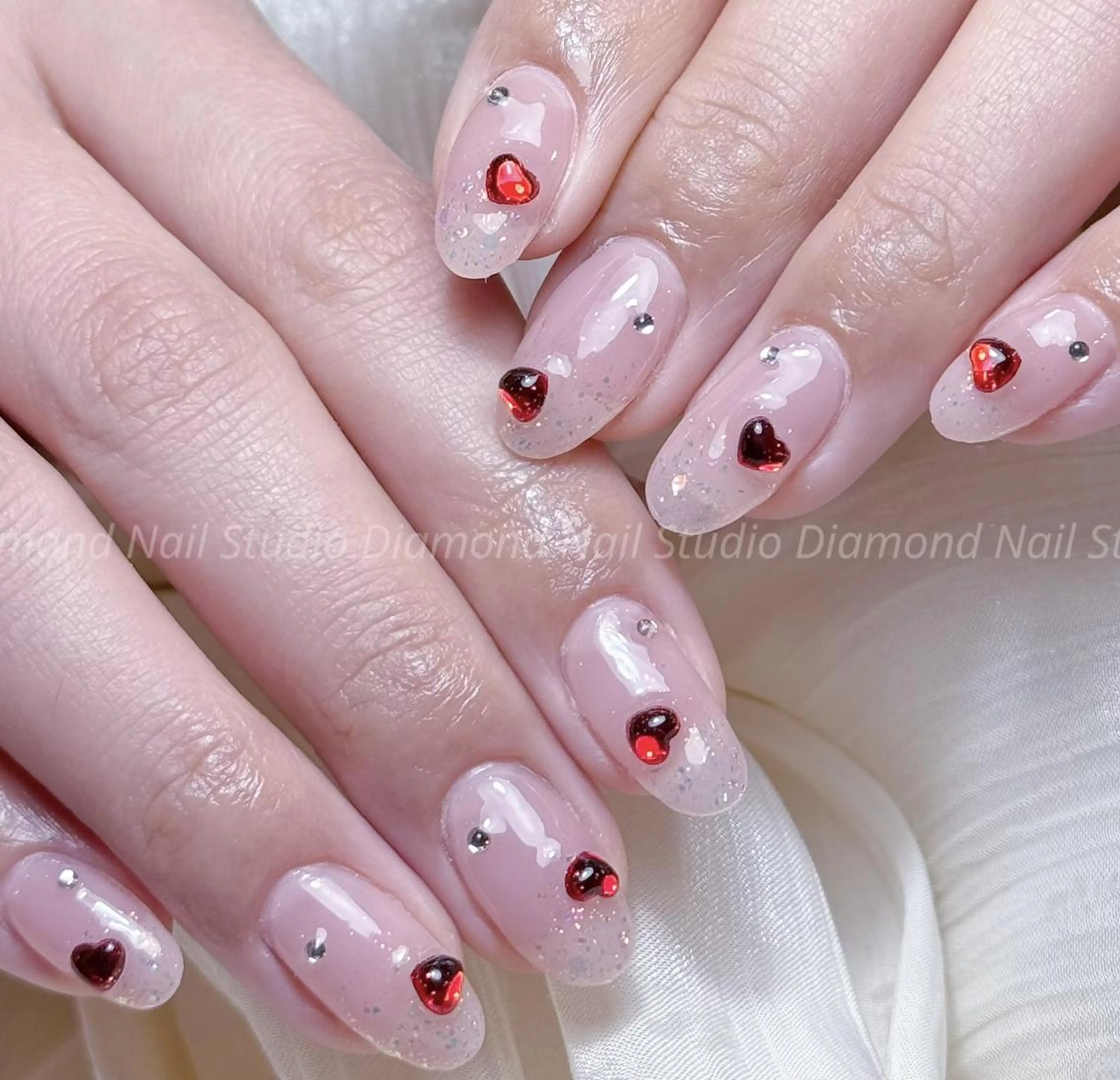 ネイル アートネイル オーロラネイル フラッシュネイル ガーリー キラキラネイル ハンドネイル diamond ♥のネイルデザイン