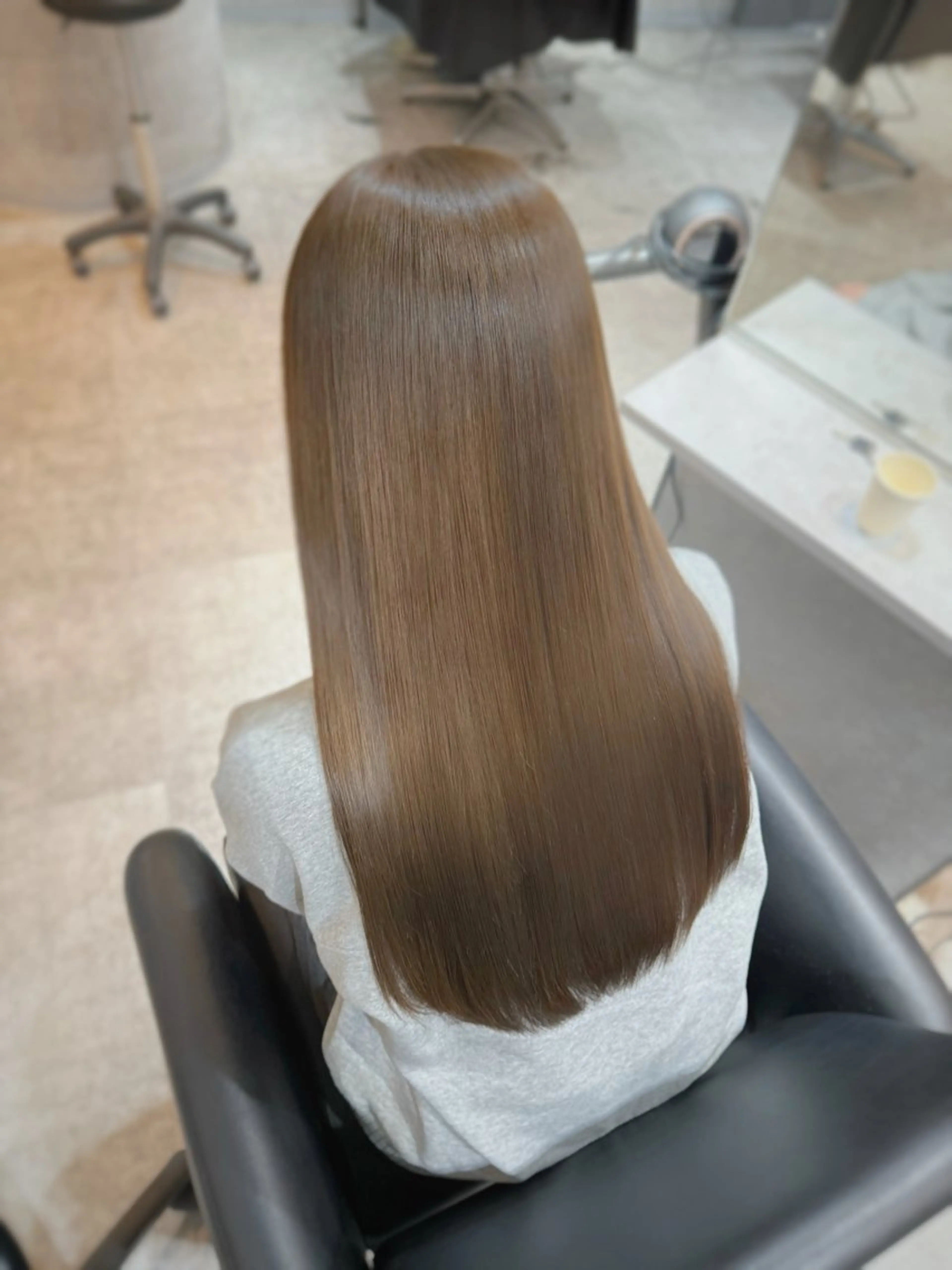 ロング くびれヘア 顔周りカット 髪質改善 韓国風ヘア レイヤーカット ヘアカラー トリートメント lana hair 新宿/髪質改善/韓国のヘアスタイル