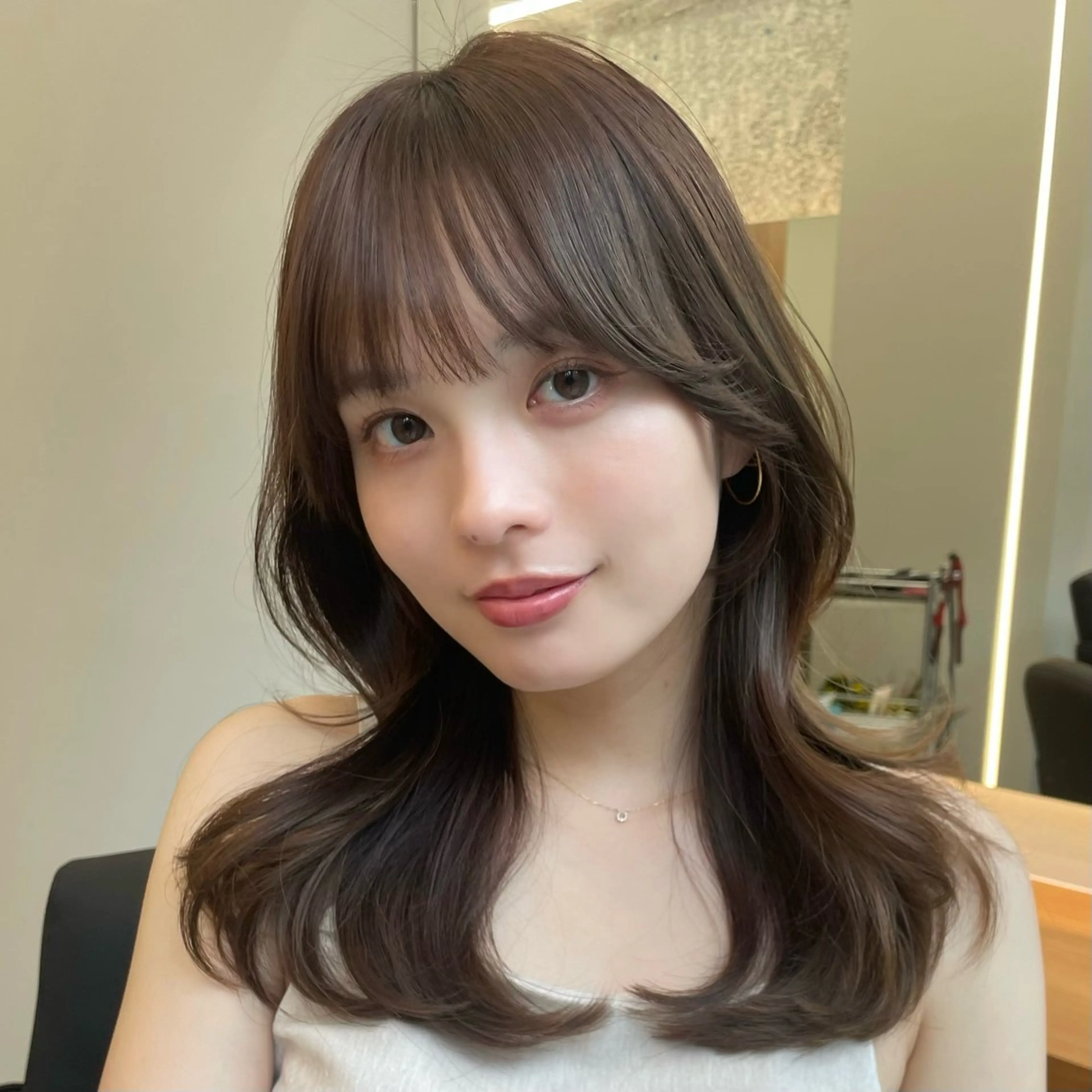 [小顔見せ]韓国カット+超高濃度ケラチン髪質改善カラーの写真