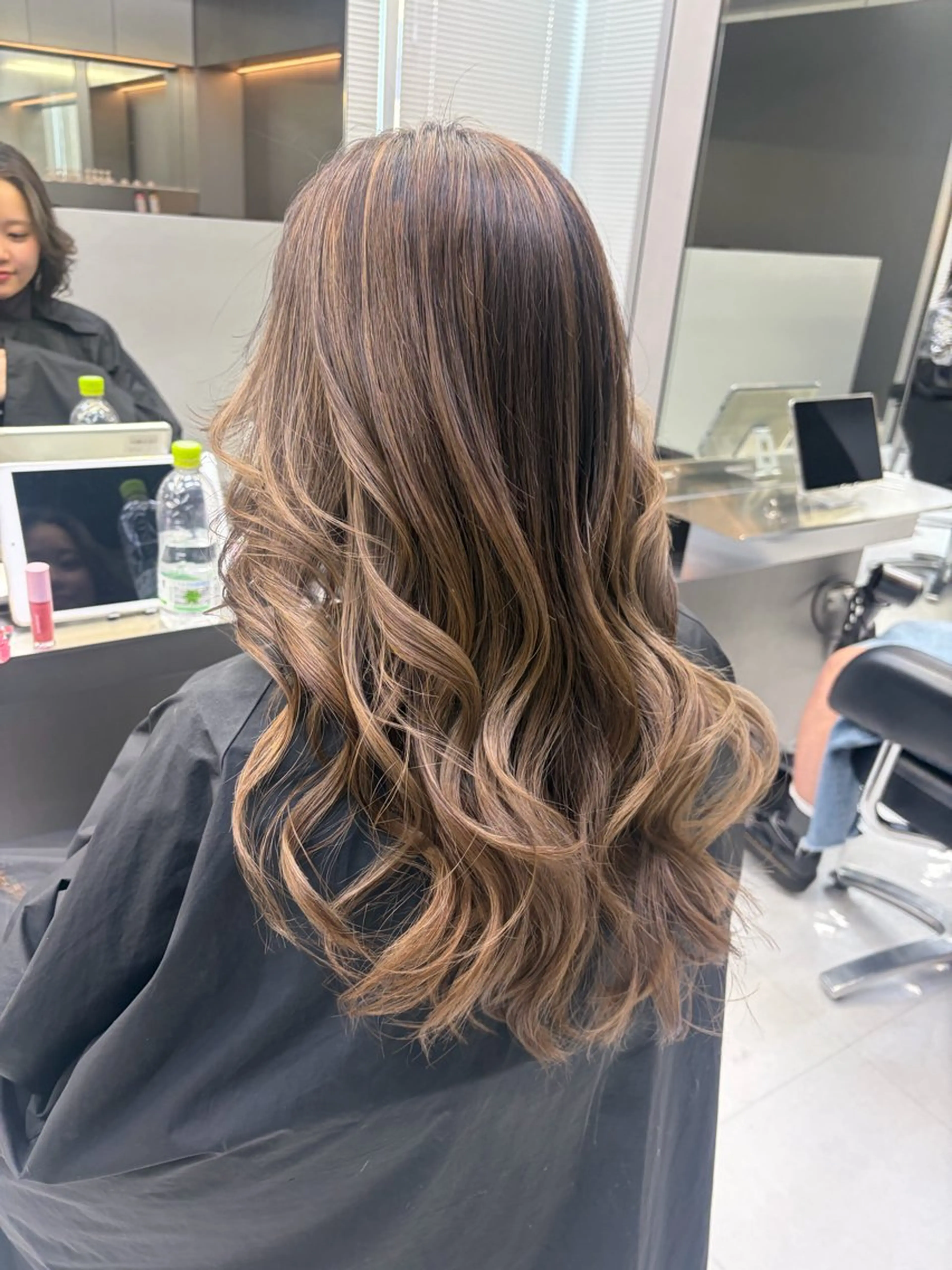 ロング ヘアカラー ヘアセット 🫧バレイヤージュ/ ハイトーン/ミズキのヘアスタイル
