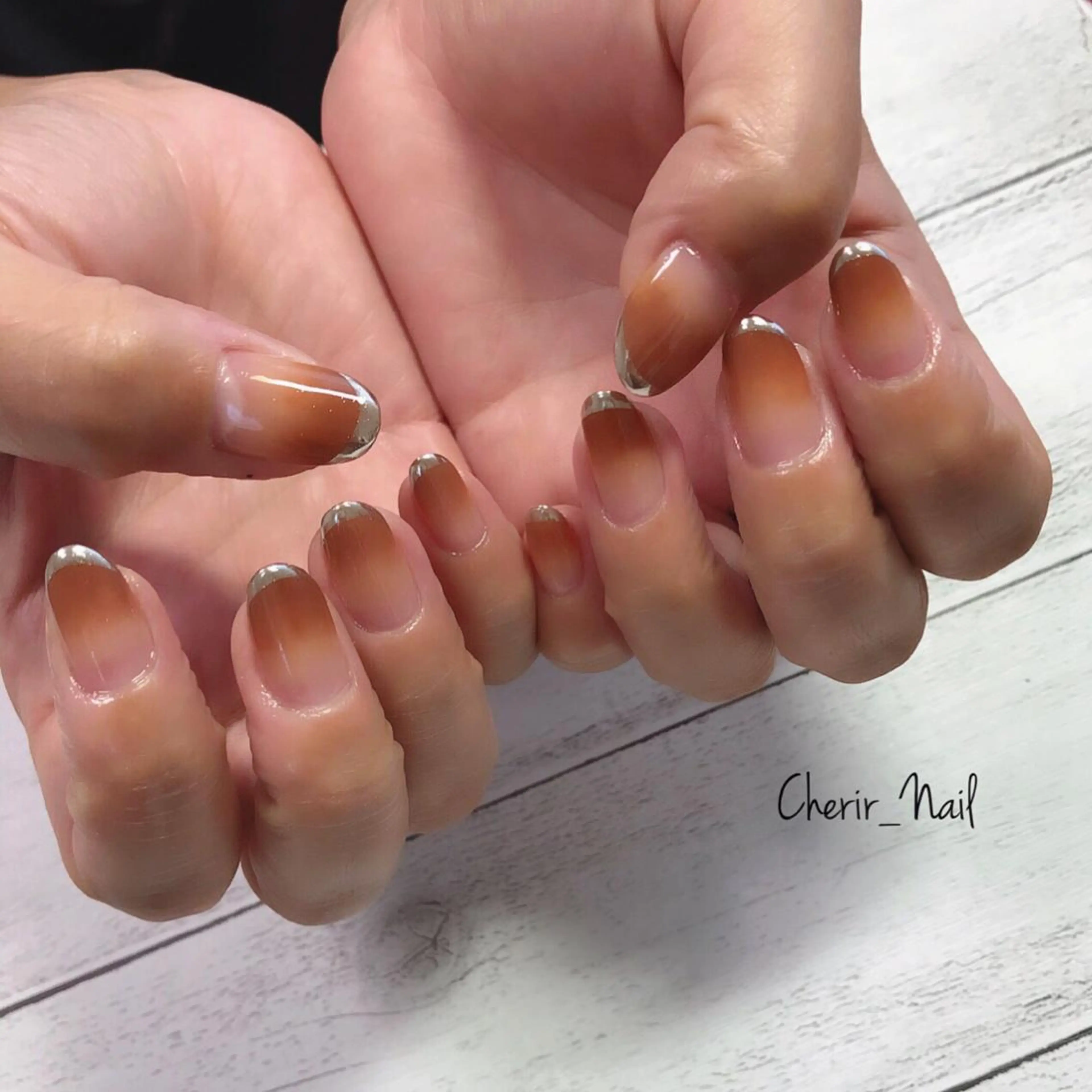 ネイル べっ甲ネイル フレンチネイル グラデーション ミラーネイル シンプルネイル Cherirnail kaoriのネイルデザイン