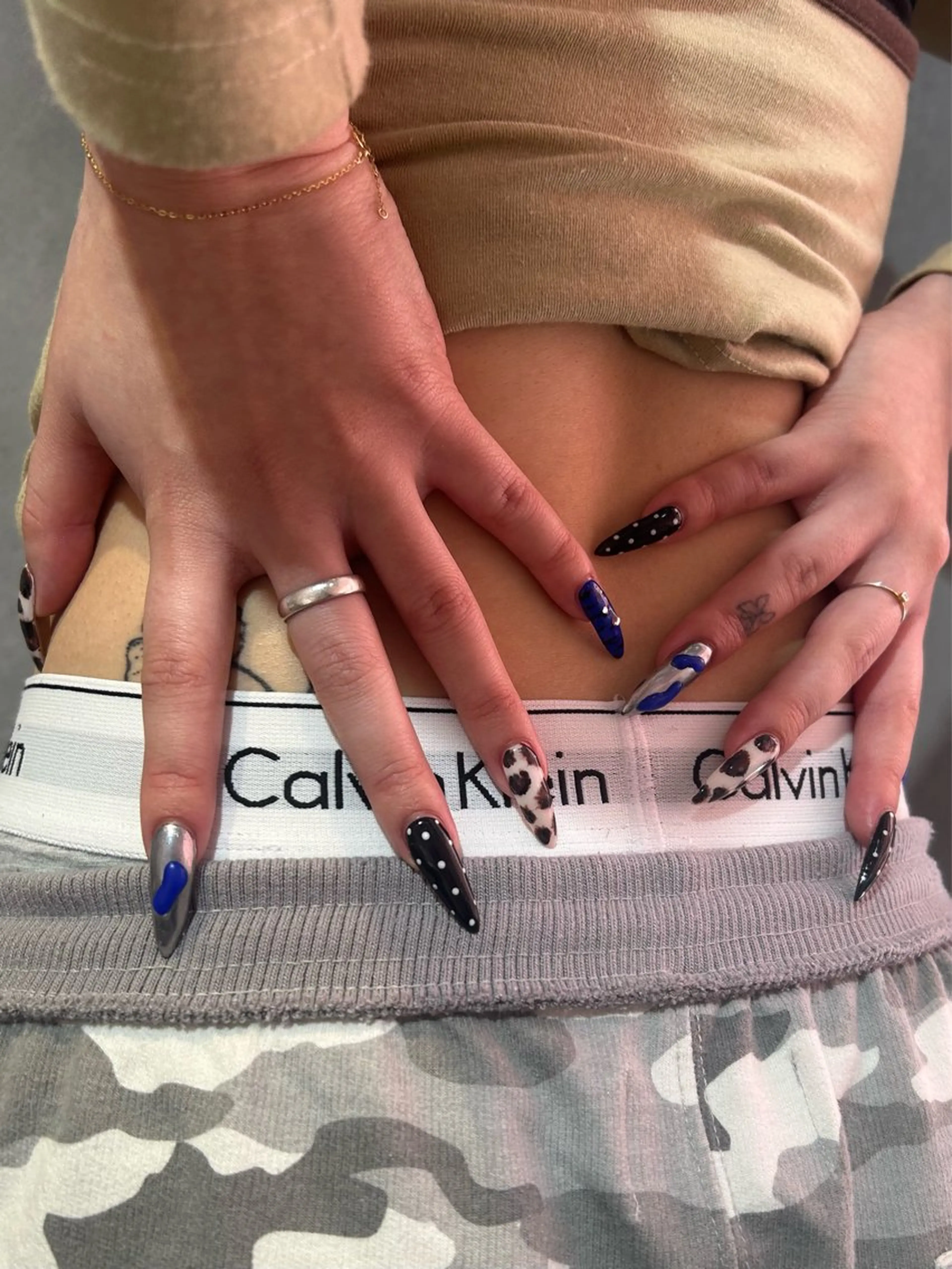 ネイル アニマル柄 ドット lillion所属・SEINA_ NAIL🐈‍⬛💗のネイルデザイン