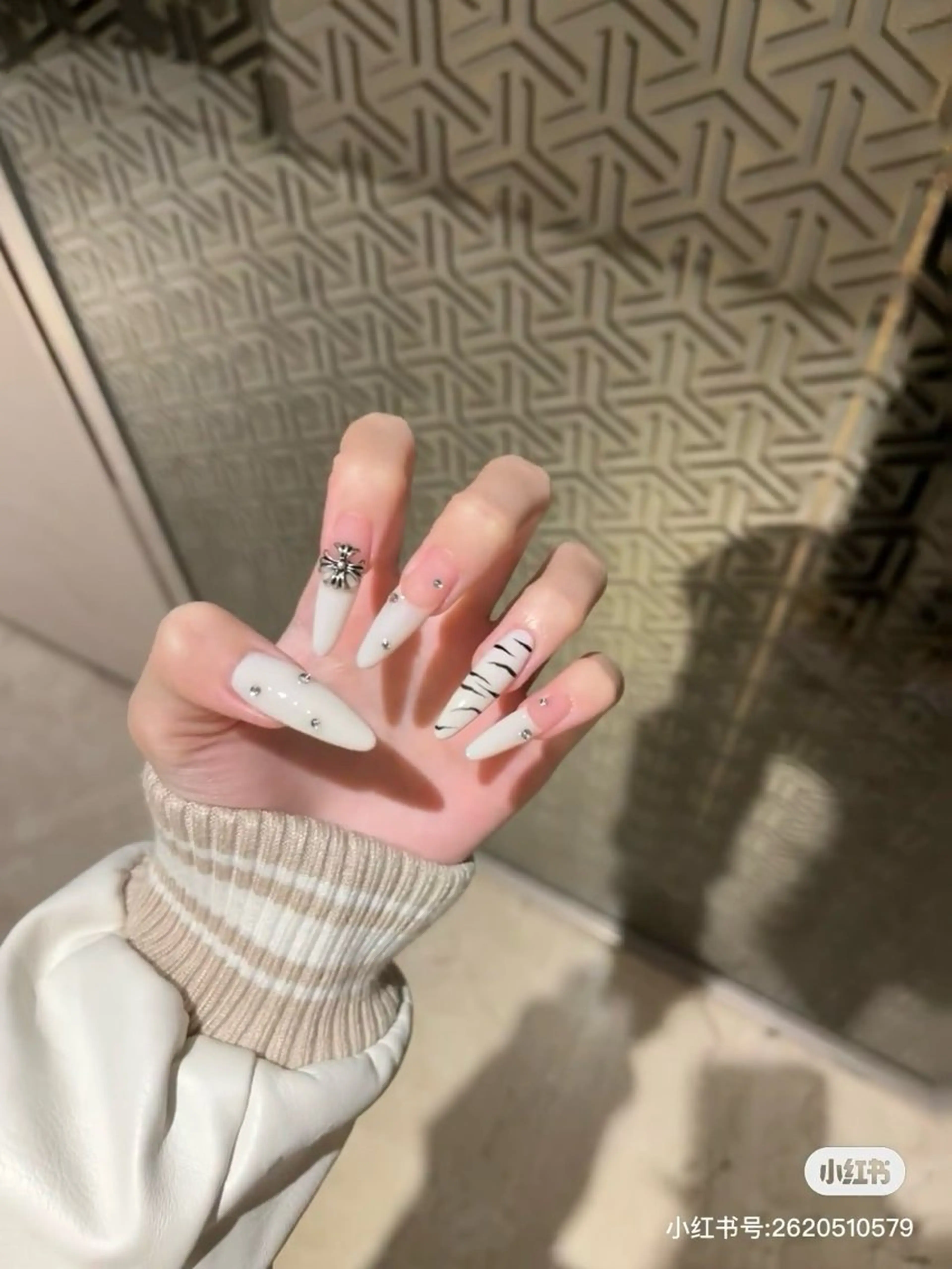 ネイル Hana  NAIL所属・新宿YISInail スカルプ専門店のネイルデザイン