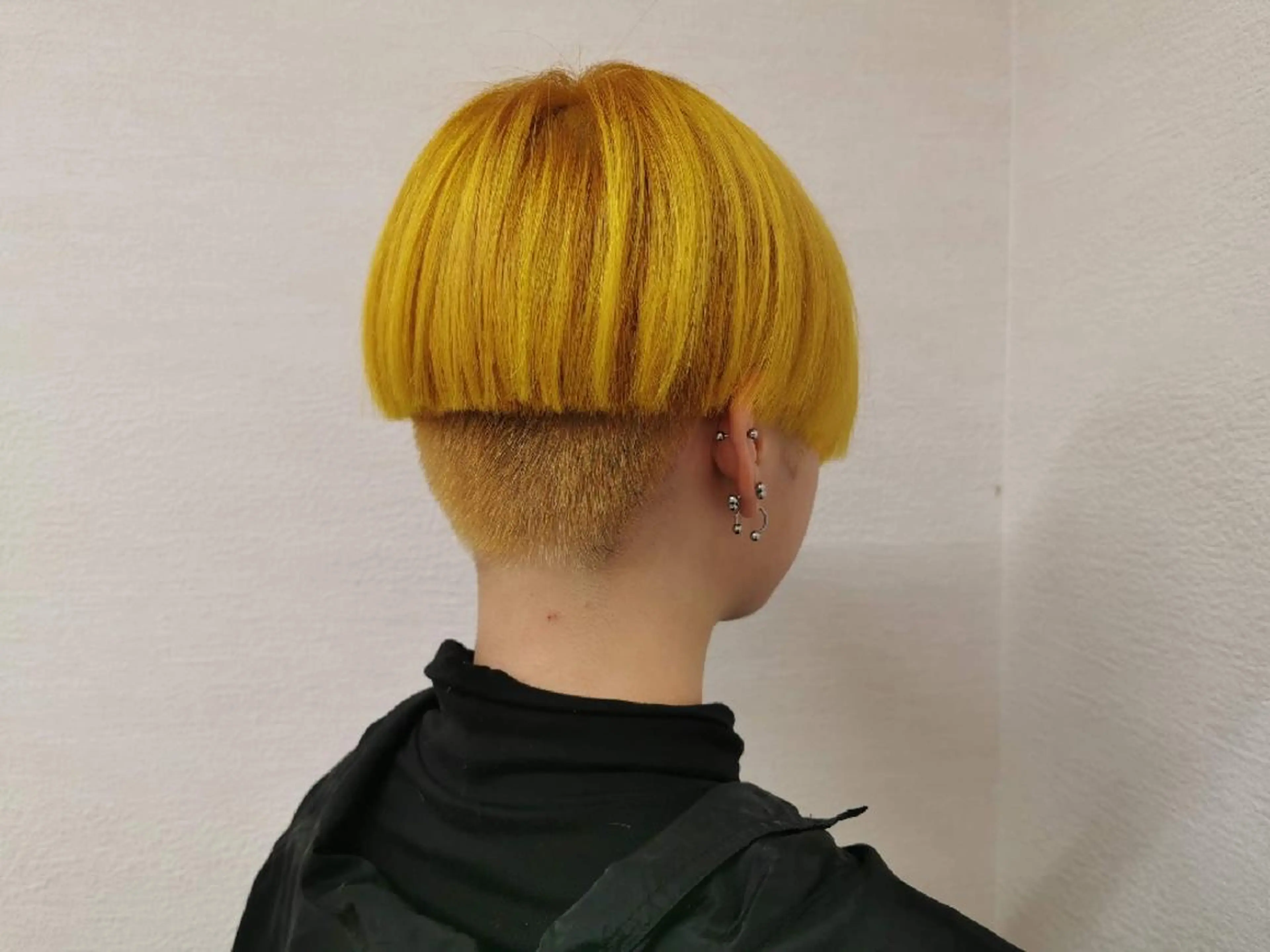 ショート カラー かしわば しょうのヘアスタイル