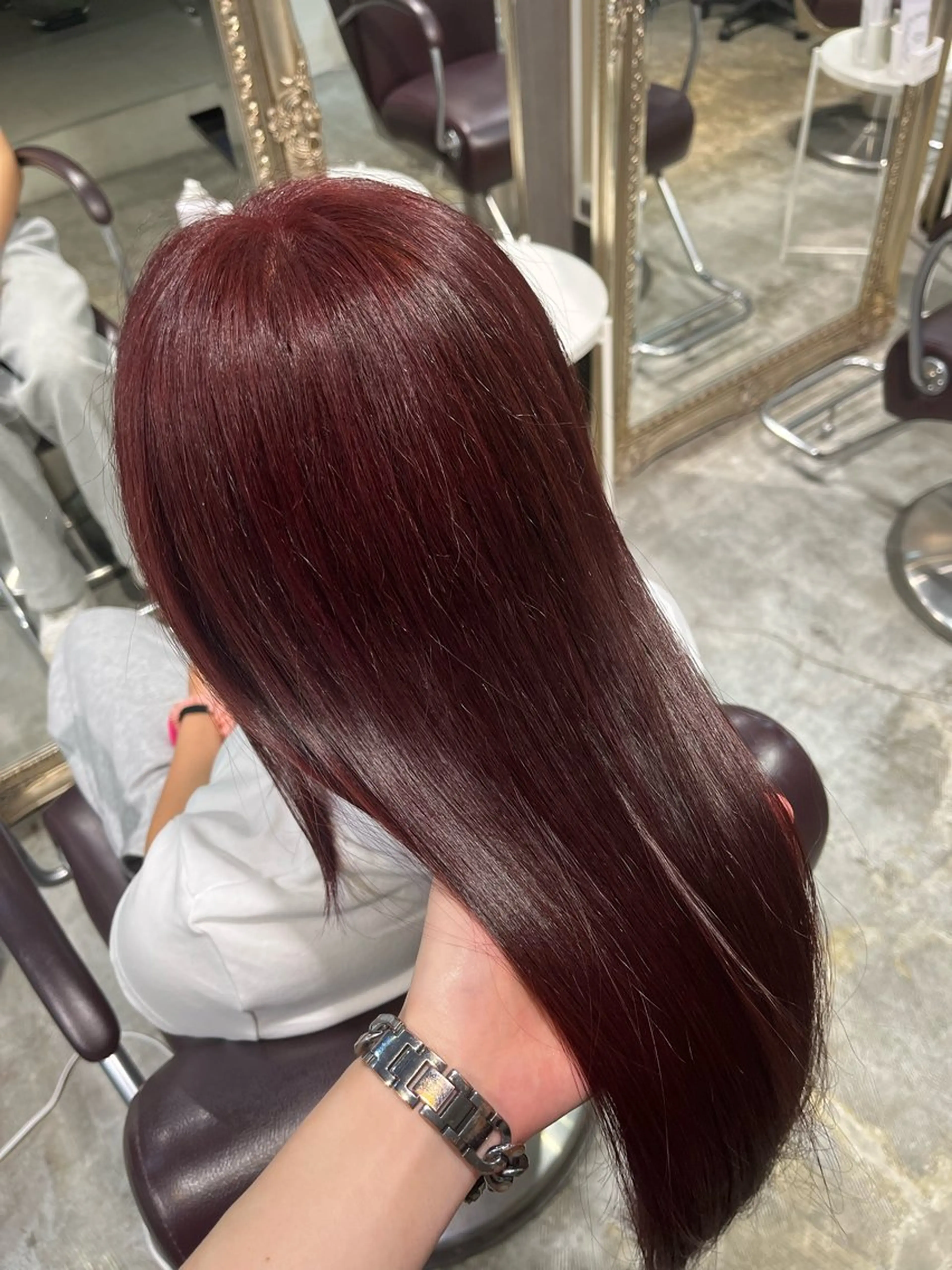 ロング カラー ヘアカラー フェザーパーマ🌙 毛流れ yuzukiのヘアスタイル