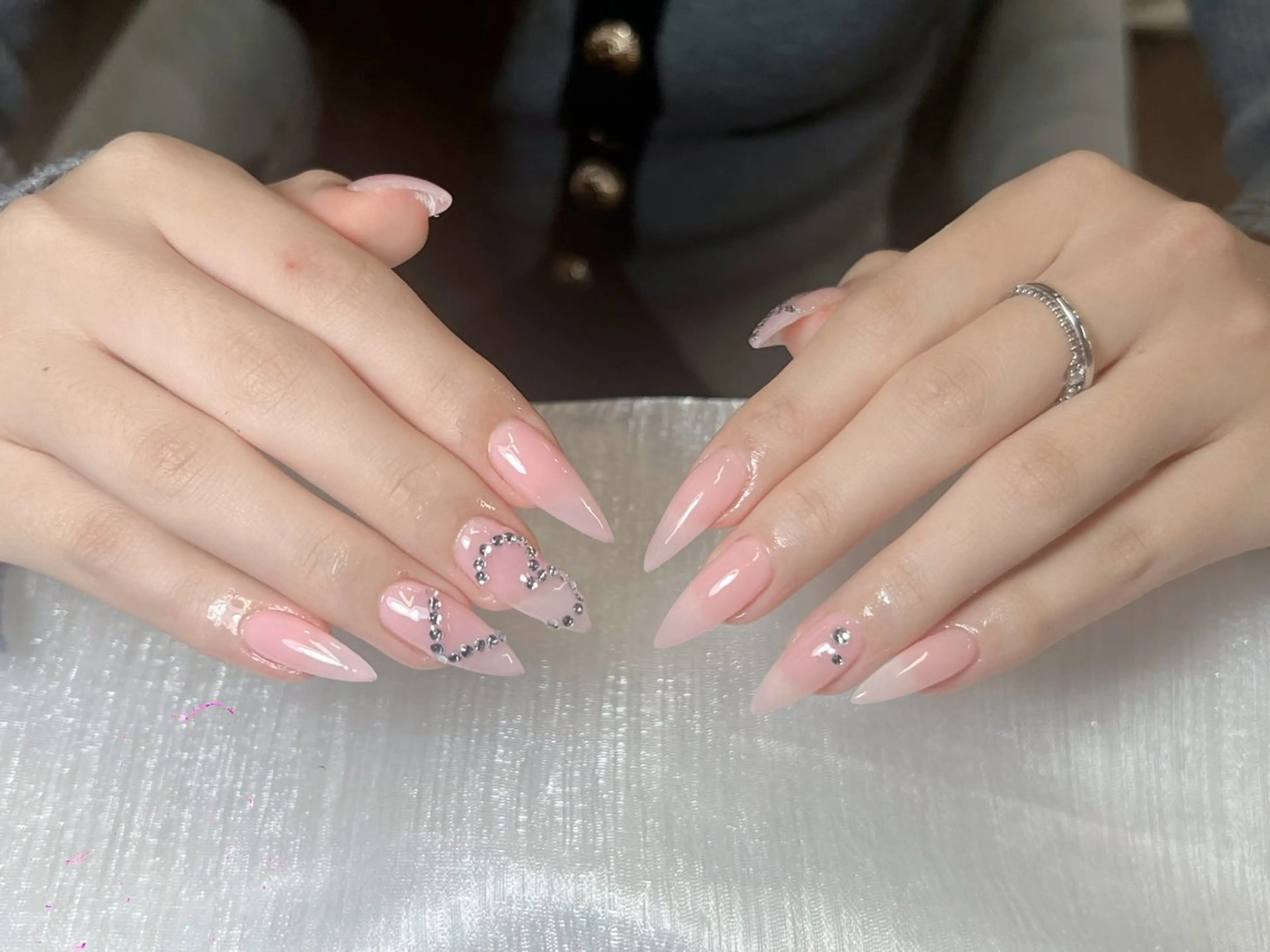 ネイル 成人式 フラッシュネイル フレンチネイル ジェルネイル グラデーション ハンドネイル Lya  Nail Kaii❤️のネイルデザイン