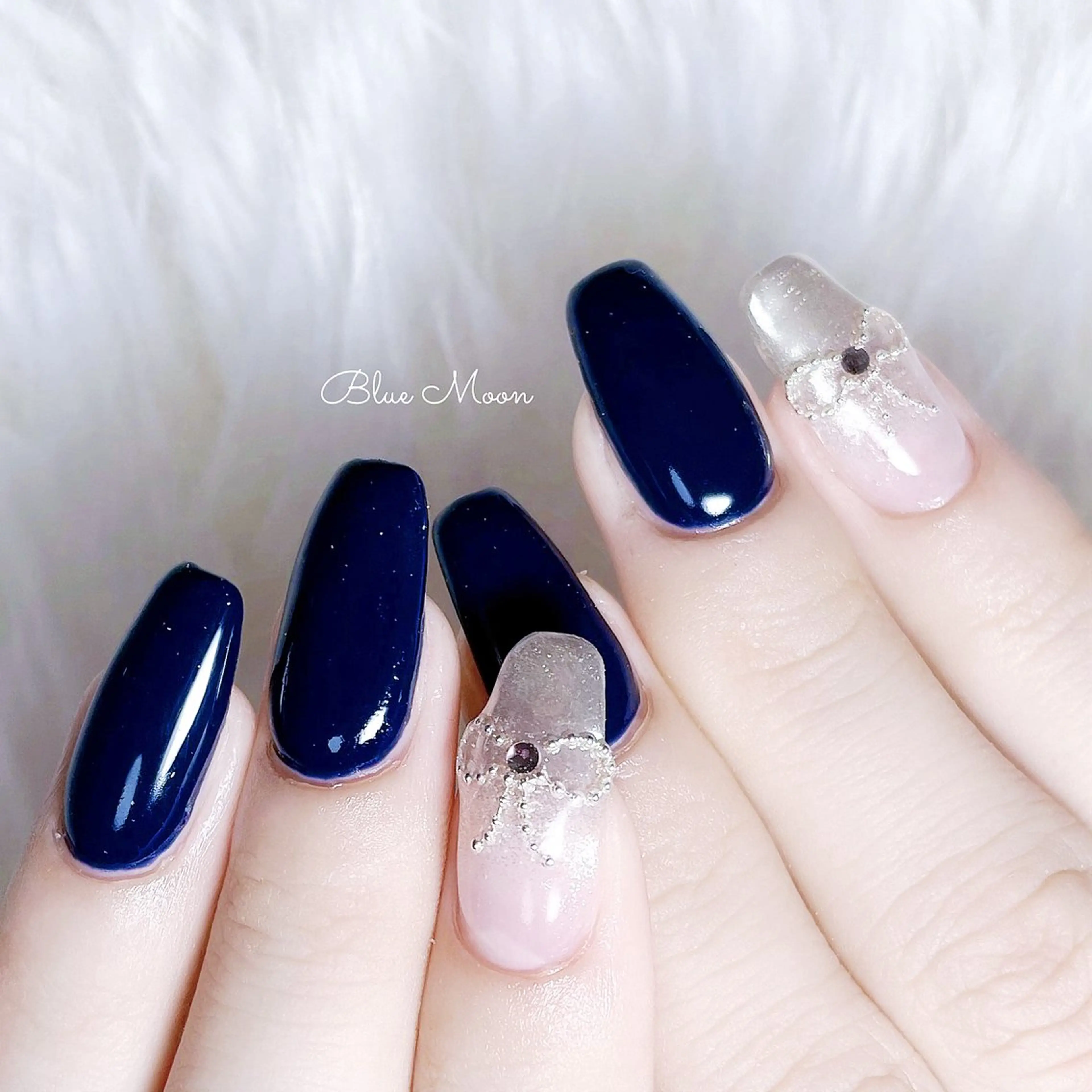 ネイル ミラーネイル ハンドネイル フットネイル nail salon Blue Moonのネイルデザイン