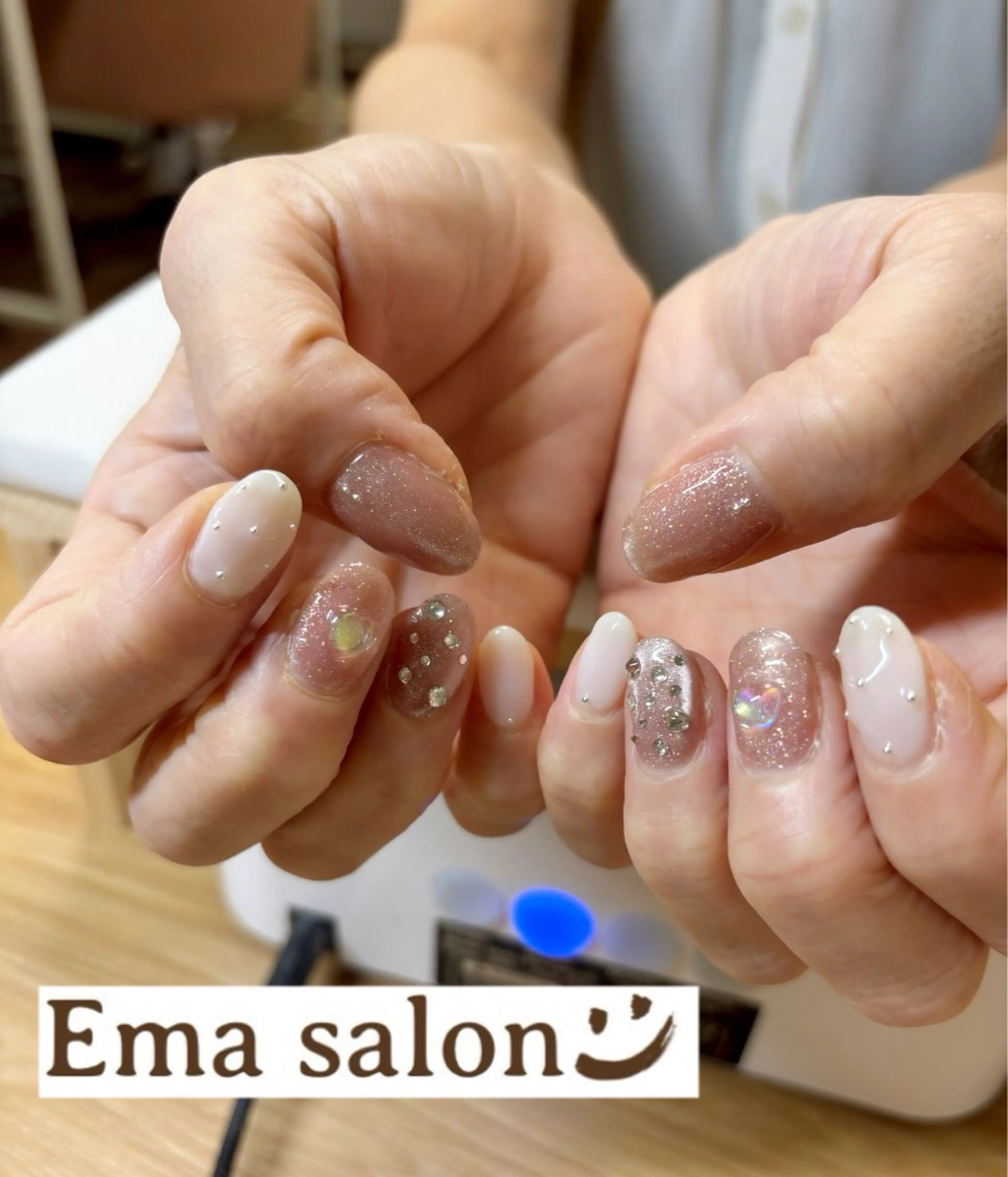 ネイル 水色 ピンク Ema salon所属・Ema salon hiromiのネイルデザイン