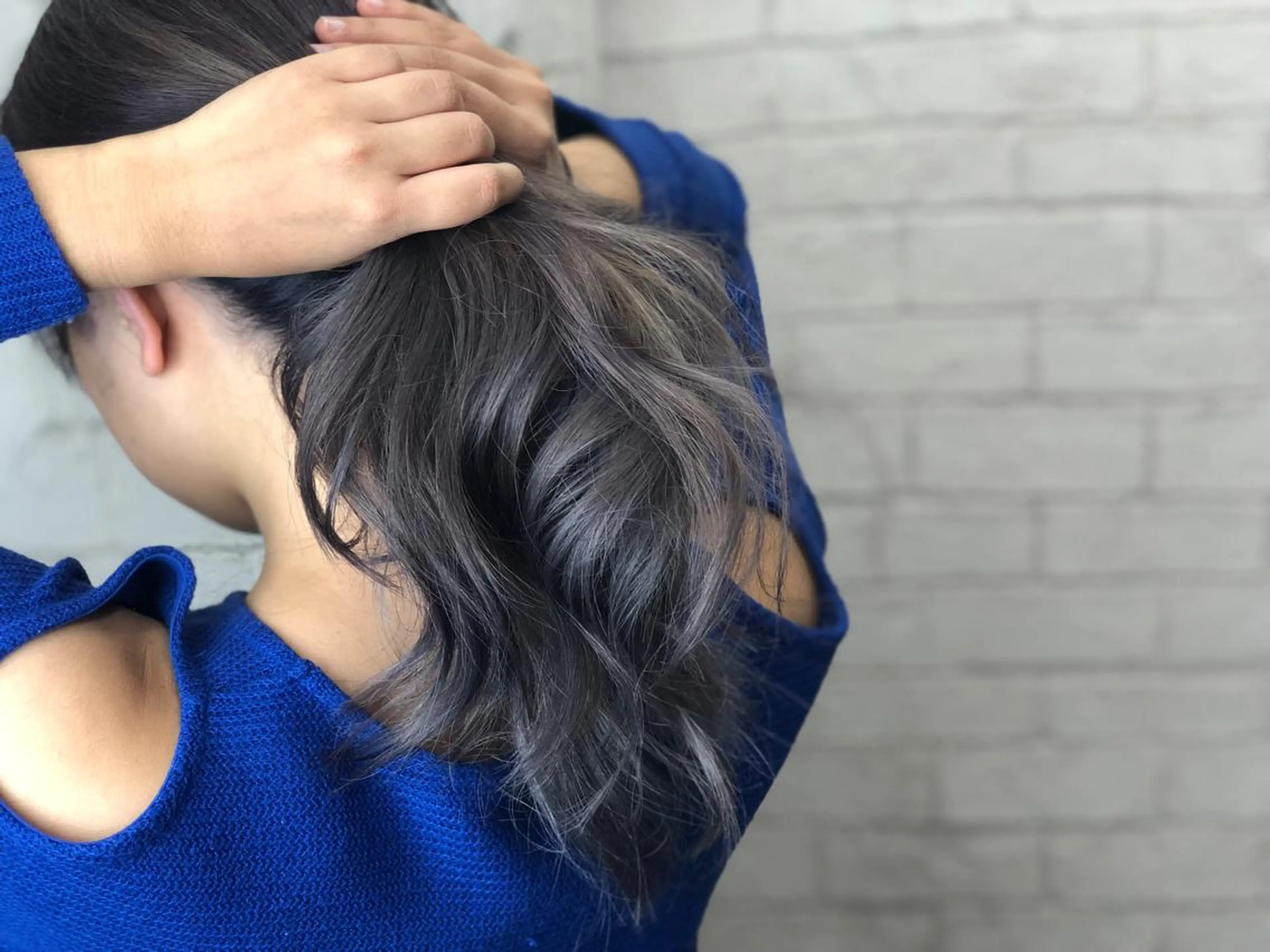 ミディアム カラー パーマ ヘアアレンジ グラデーションカラー シルバー 🧙『店長』平田 祥己✨のヘアスタイル