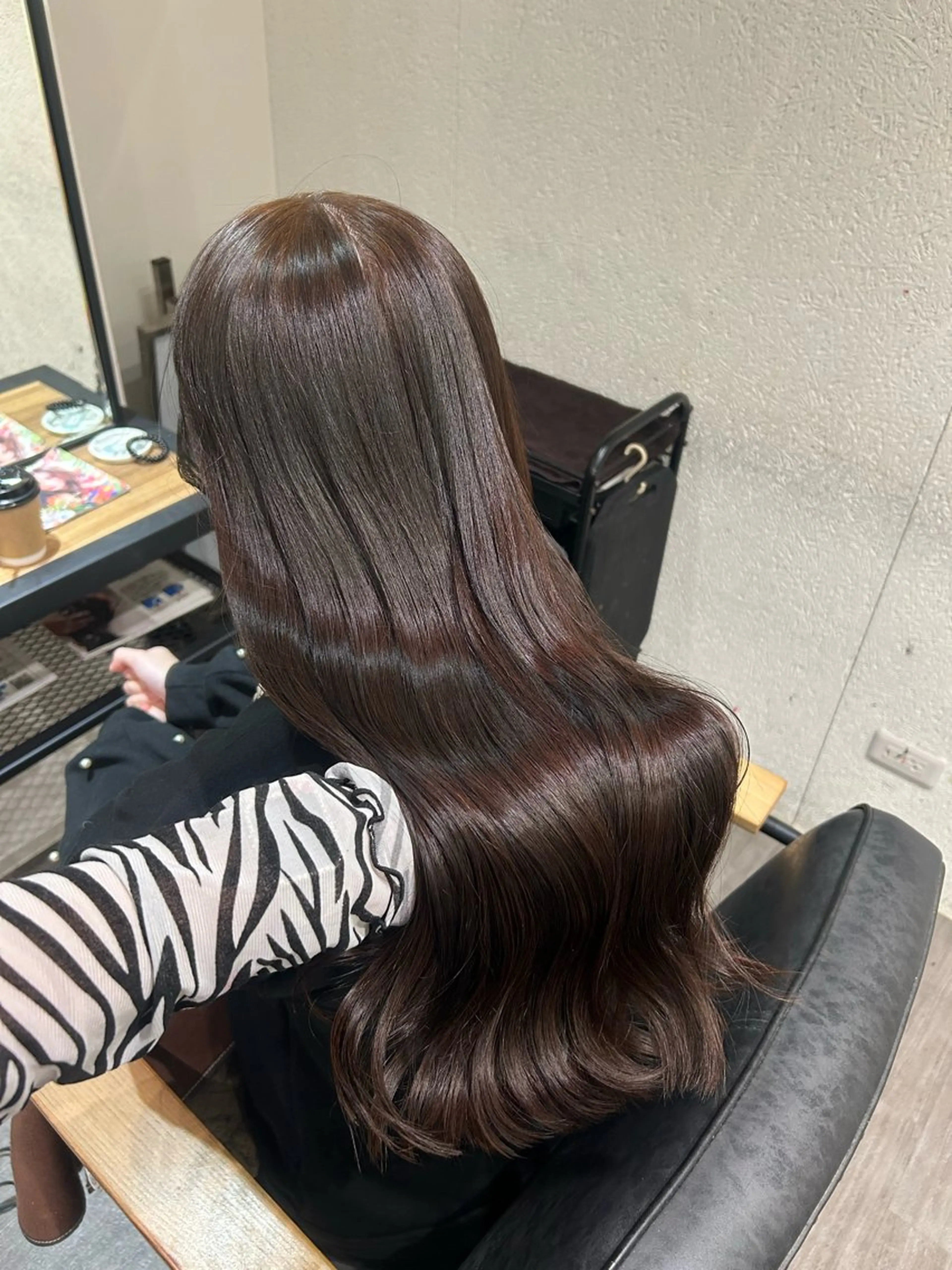 カラー ヘアアレンジ グレージュ オリーブグレージュ オリーブグレー ヘアカラー トリートメント cocotte 💟草間紫音💟のヘアスタイル