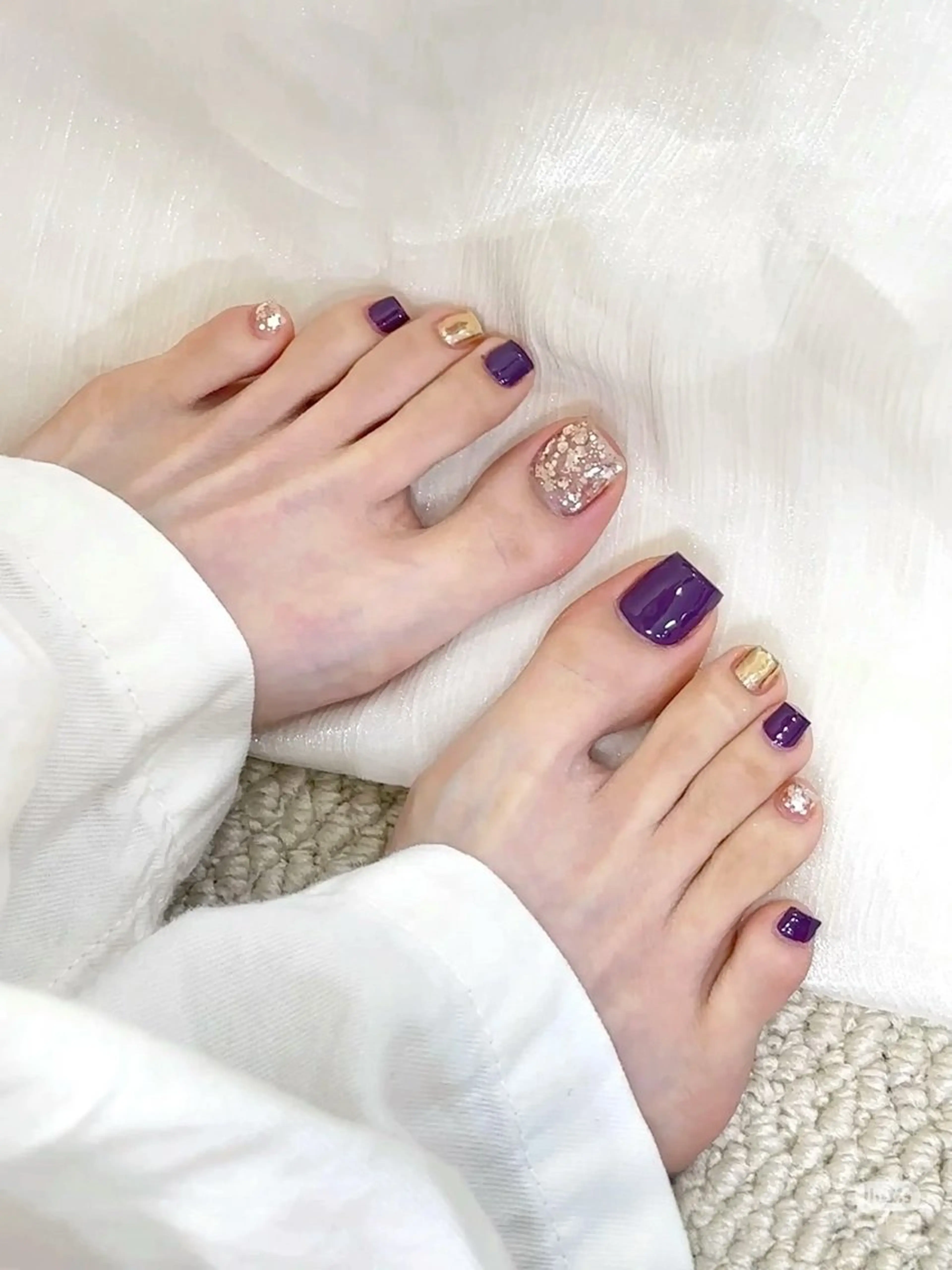 ネイル フットネイル Kurehashi Yui🧸のネイルデザイン