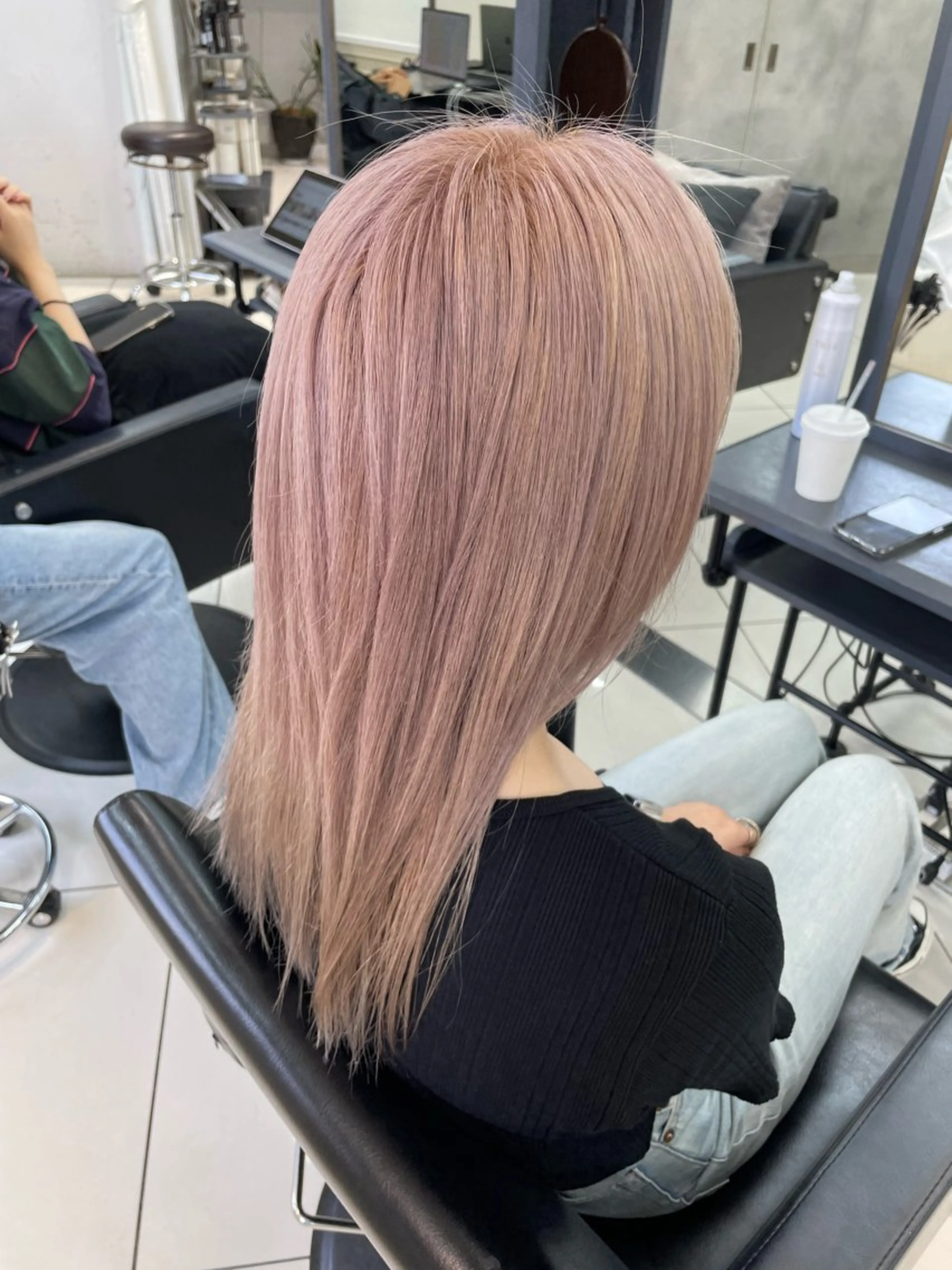 ミディアム カラー ヘアアレンジ ベージュカラー ブリーチ ケアブリーチ ハイトーンカラー ホワイトベージュ ボブ/透明感ベージュ 🫧クルミ🌟のヘアスタイル