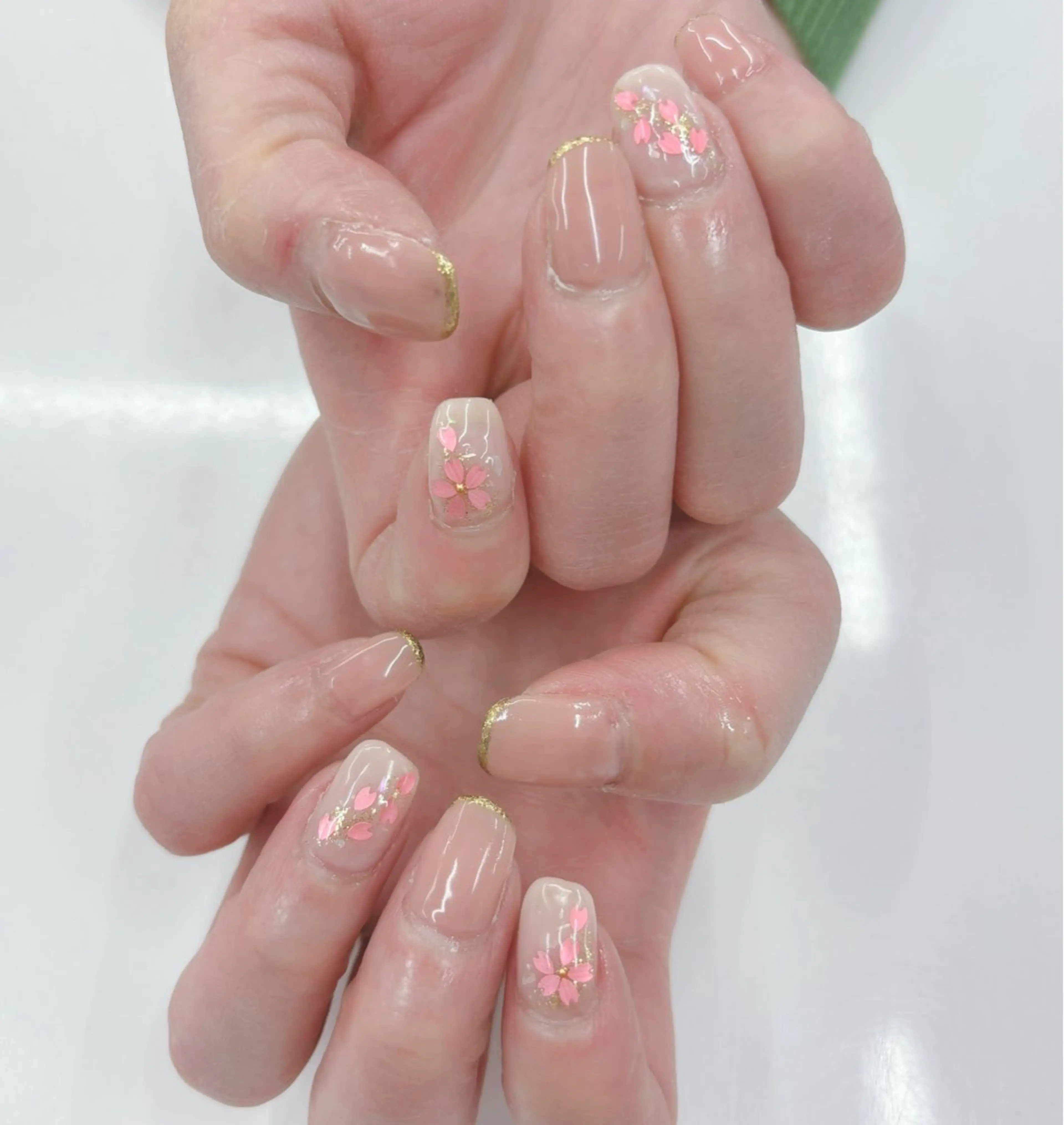 ネイル 桜ネイル ホログラムネイル ハンドネイル 宮嶋 邦佳のネイルデザイン