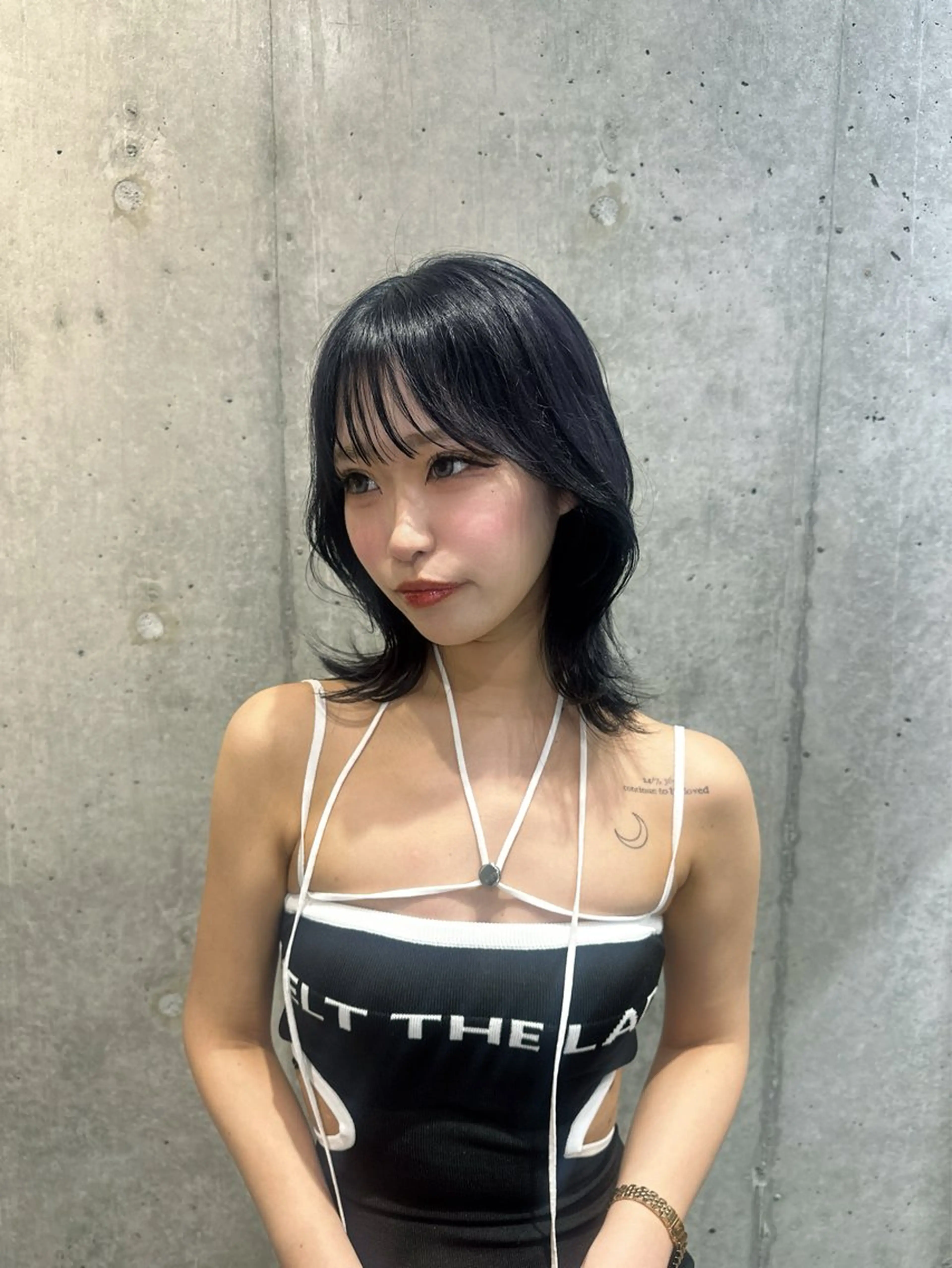 ミディアム カラー 透明感カラー くびれヘア くびれレイヤー レイヤーカット ANNDER所属・遠藤惟斗/自由が丘/ 透明感カラー/パーマのヘアスタイル