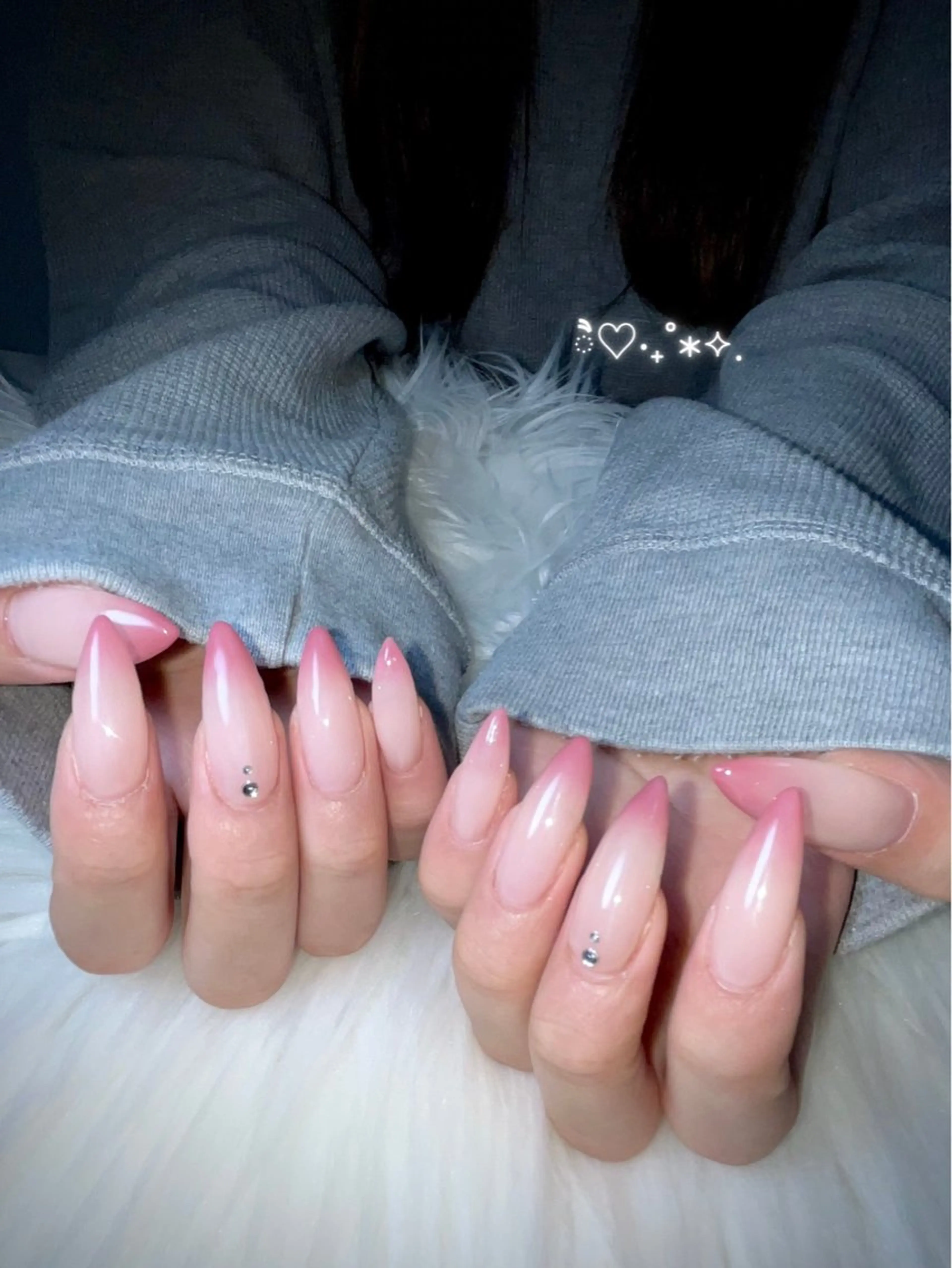 ネイル 韓国ネイル ラメ(グリッター) 持ち込み ハンドネイル 🐕‍🦺Yappy 💗A-tanのネイルデザイン