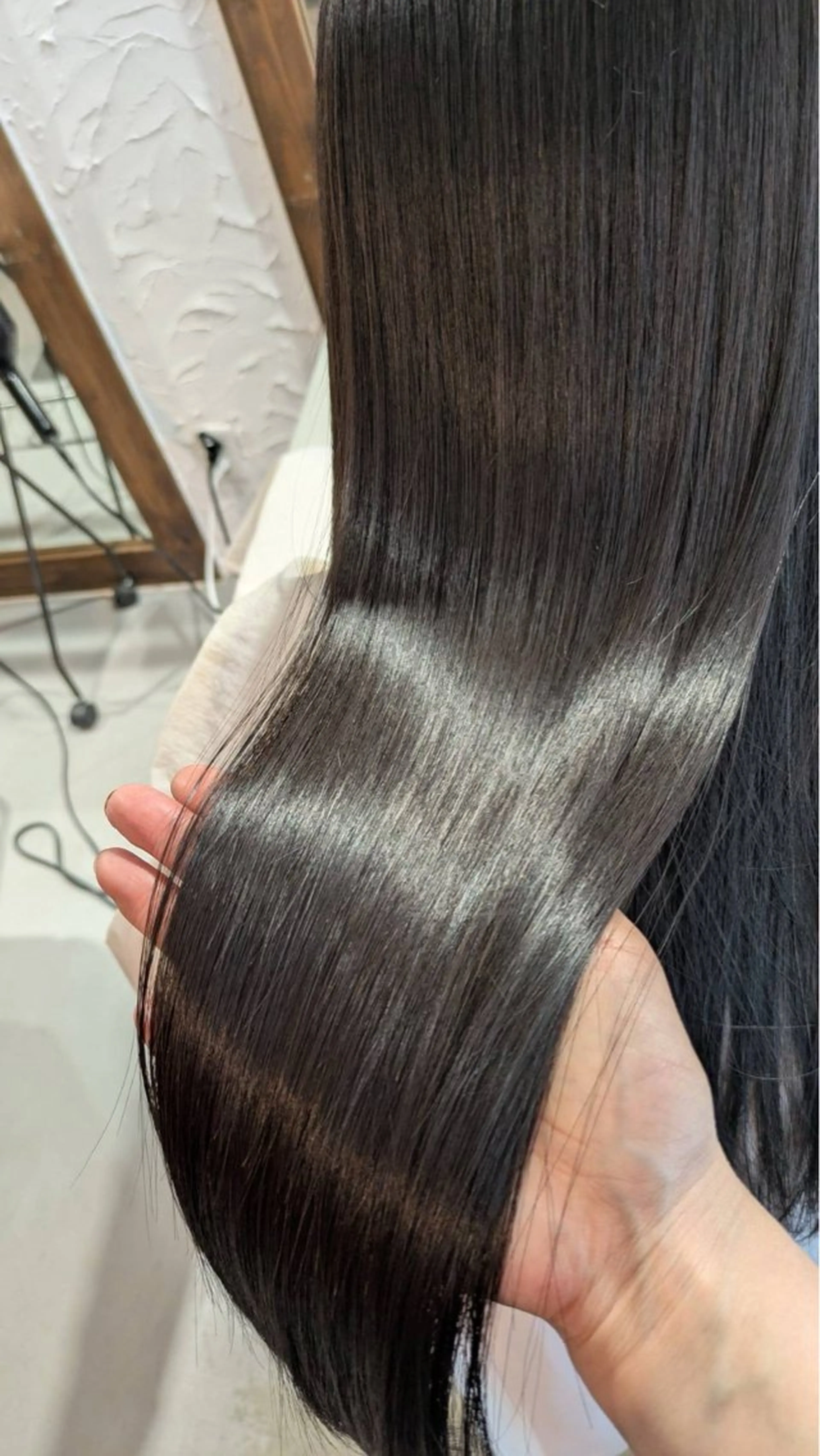 ロング 縮毛矯正 大崎 彩央のヘアスタイル