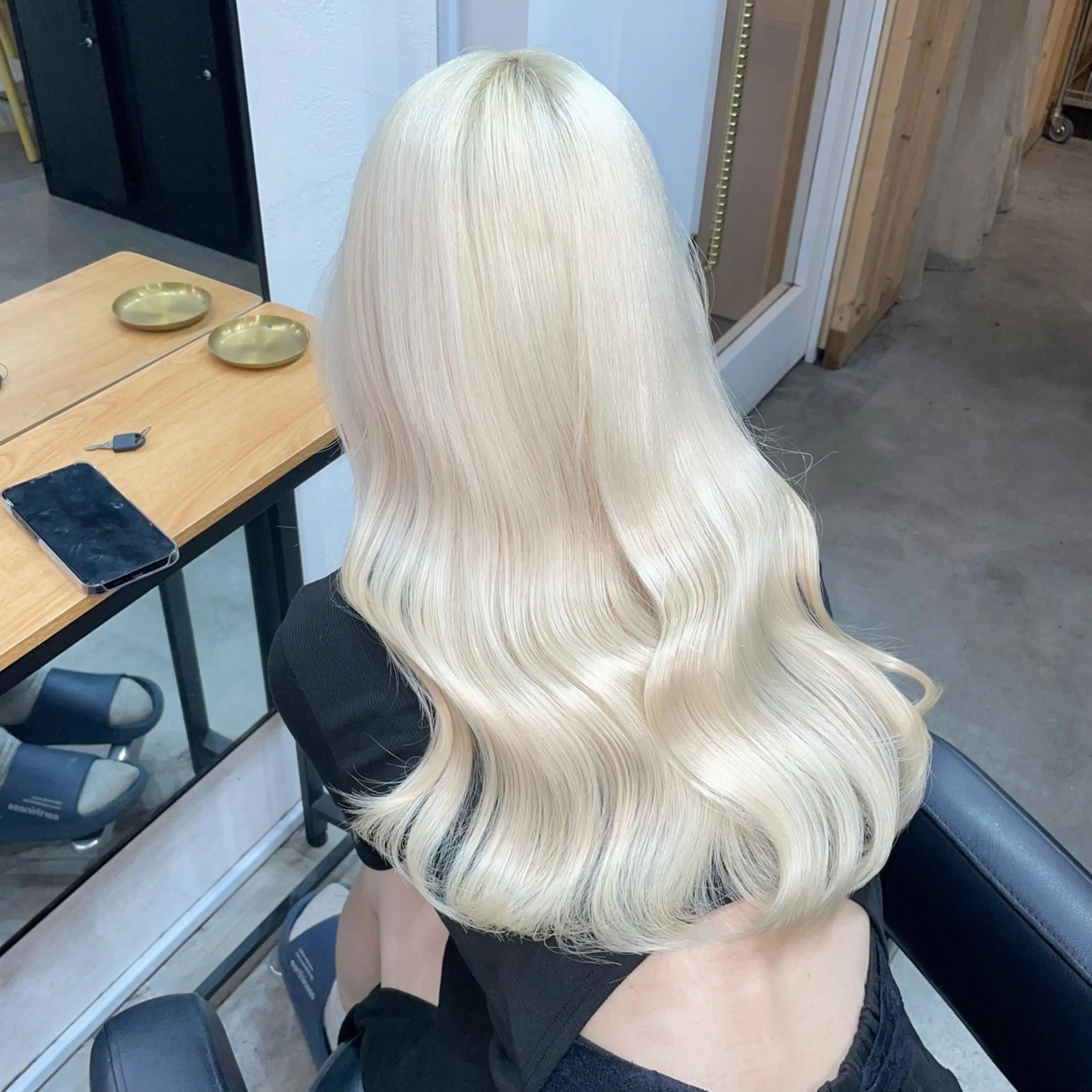 ロング カラー 抜きっぱなしブロンド ブロンド ヘアカラー Je suis heureuse Tres所属・💍ダメージ最小限 ブリーチ/ちさと💍のヘアスタイル