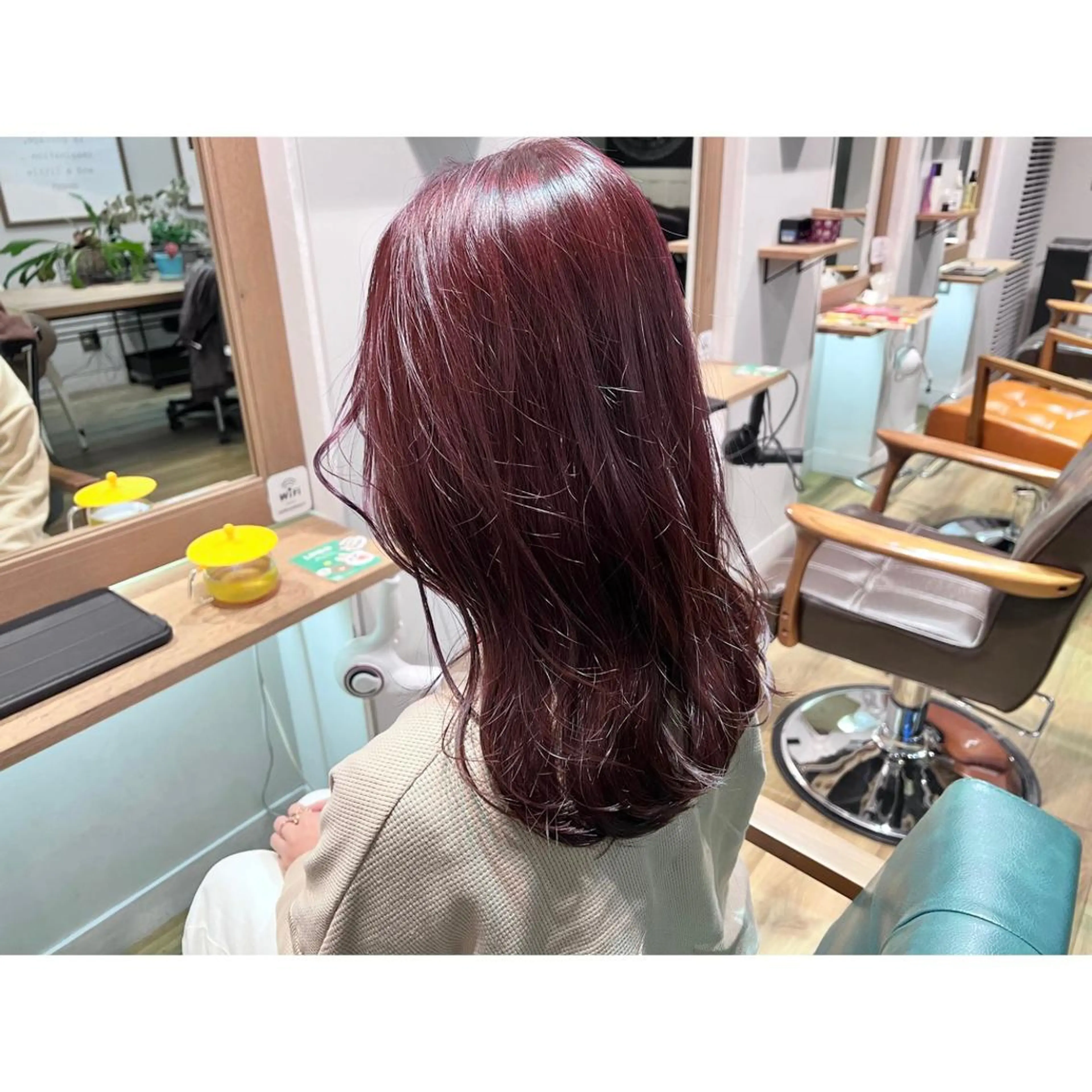 ロング カラー ピンクカラー バイオレットカラー カット ヘアカラー トリートメント ツキダテ ユイのヘアスタイル