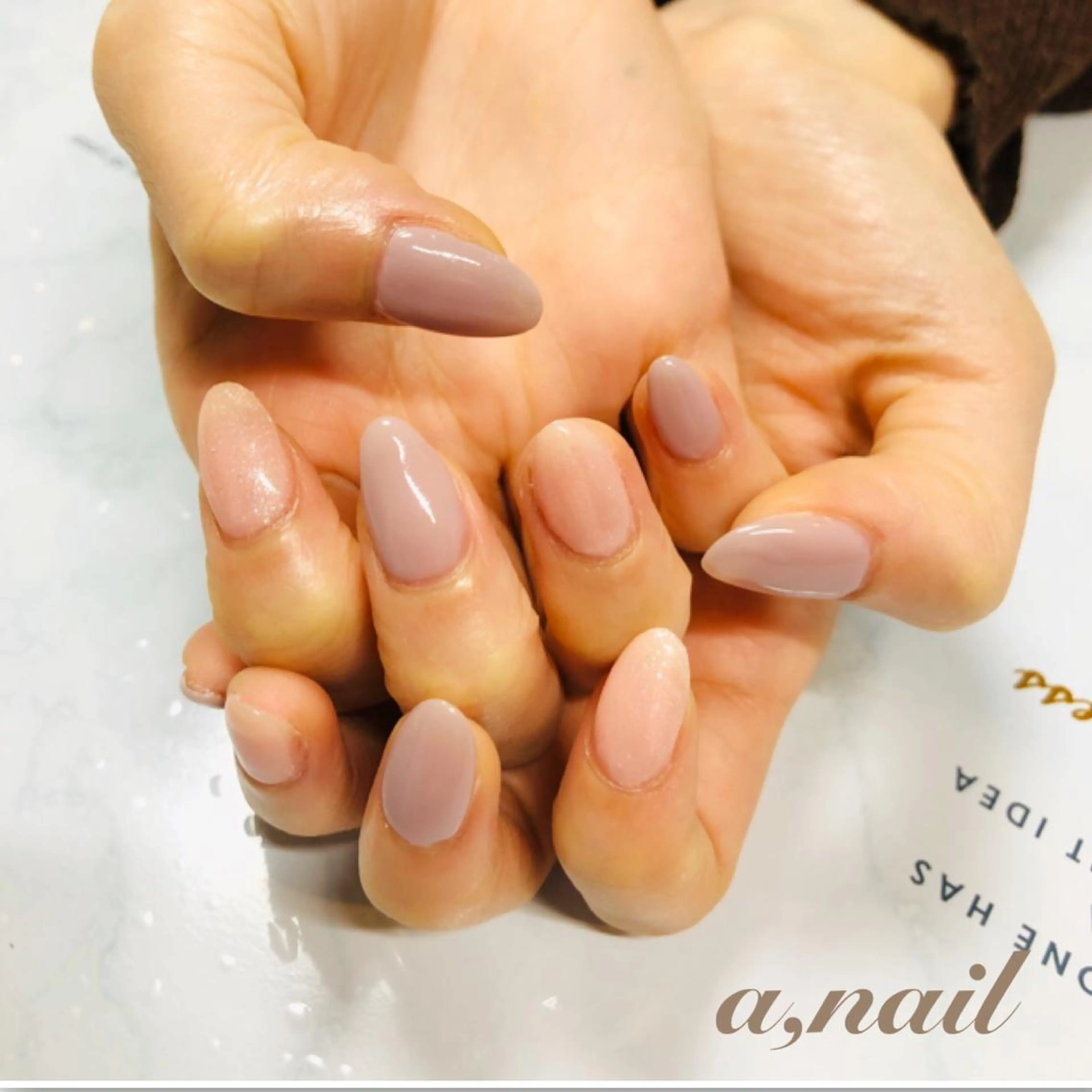 ネイル フットネイル ジェルネイル グラデーション ワンカラーネイル シンプルネイル ハンドネイル ネイルサロン エーネイルのネイルデザイン