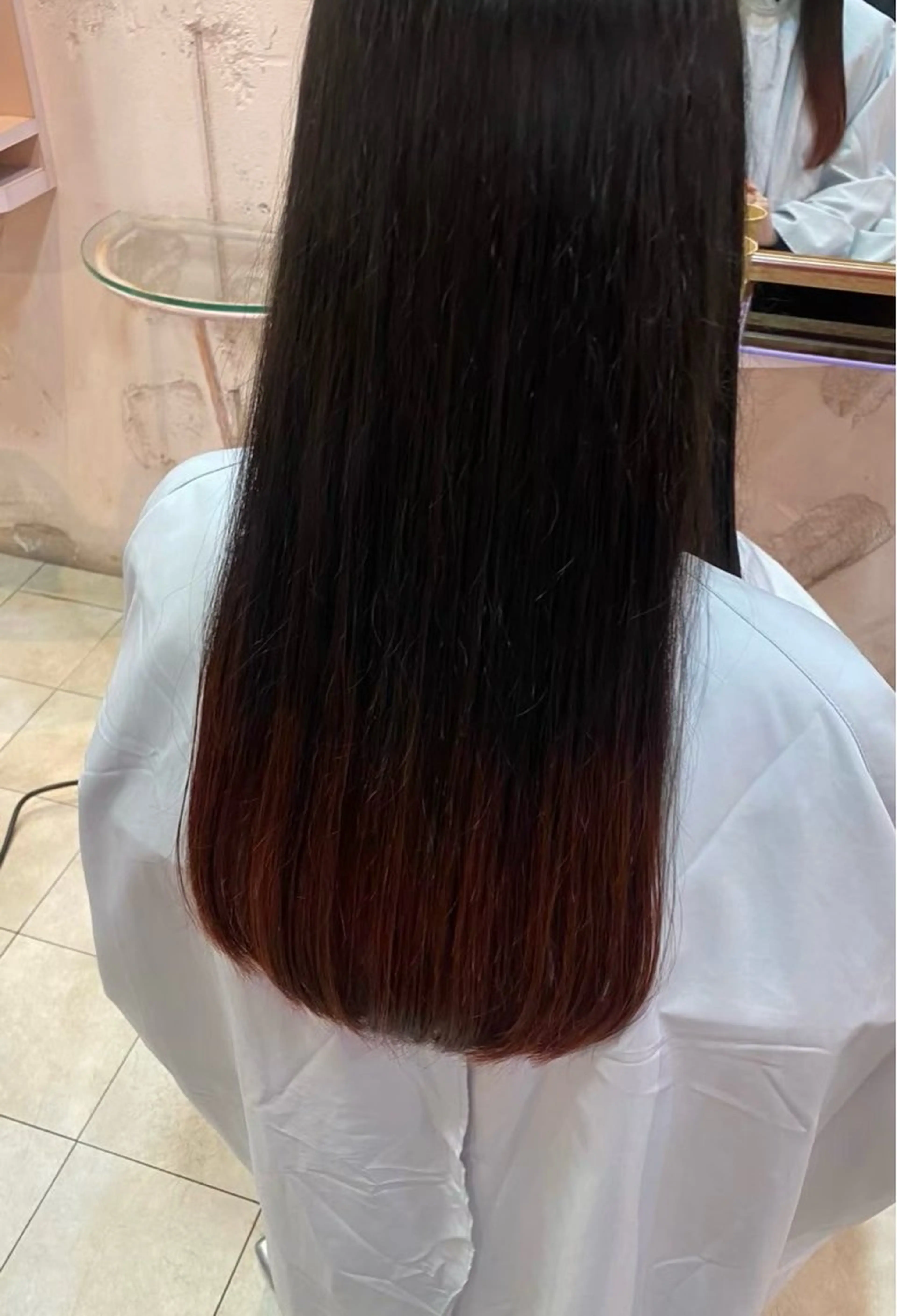 ロング 𝙼𝚒𝚎𝚗𝚎 𝚙𝚒𝚗𝚔所属・山本 葵のヘアスタイル