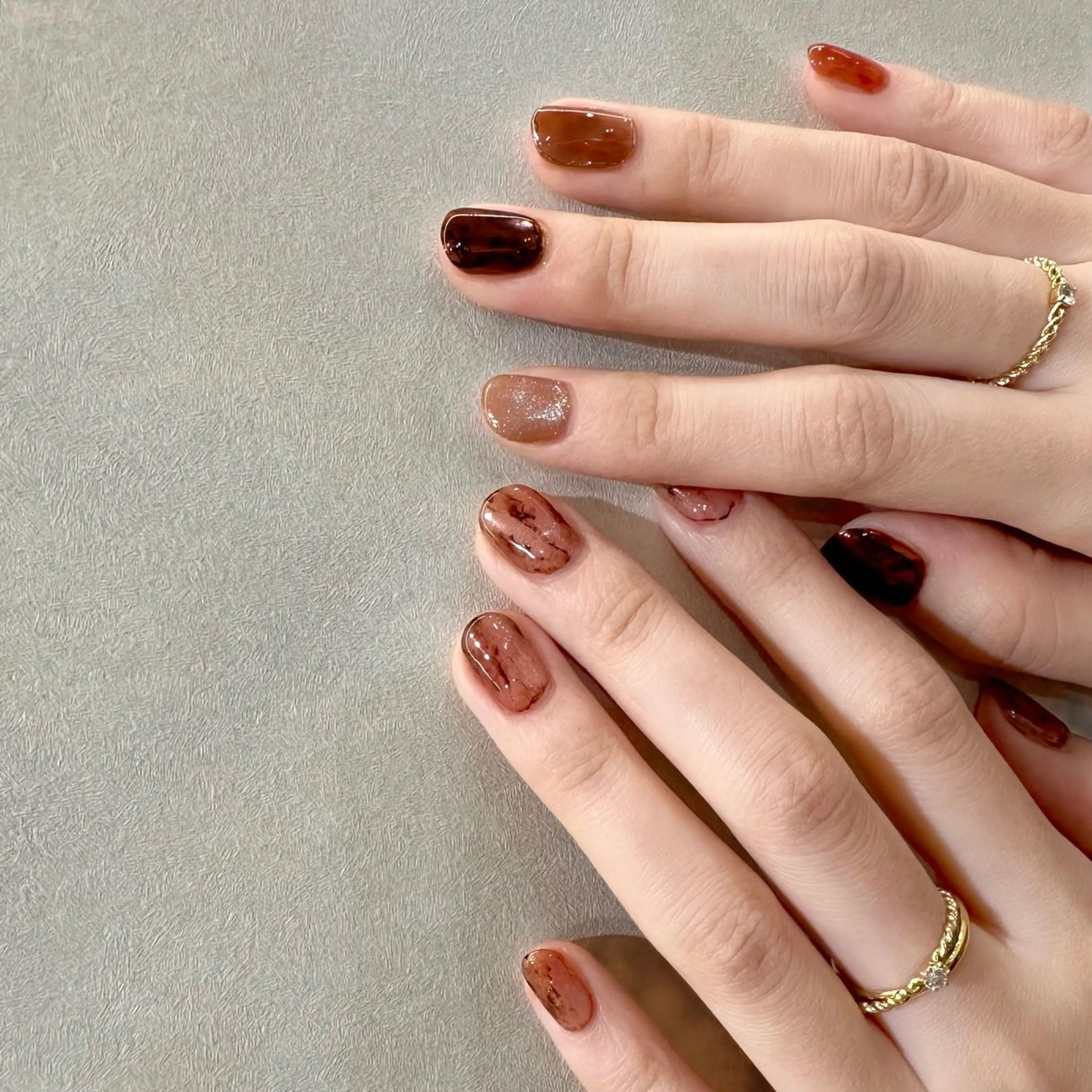 ネイル ミラーネイル ハンドネイル shio ♡ 1〜2月予約受付中のネイルデザイン