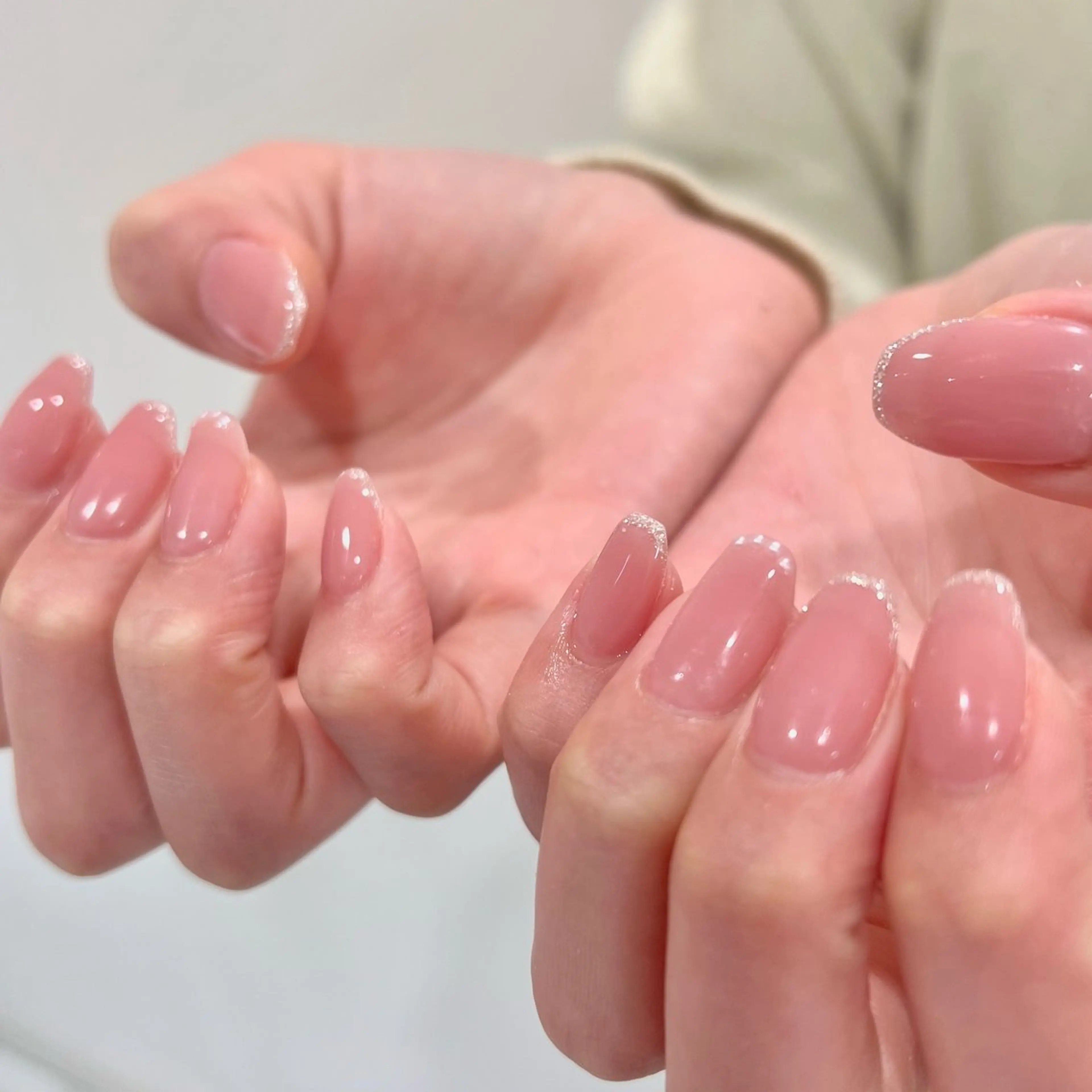 ネイル ラメ(グリッター) ハンドネイル 🎀チーク/ちゅるん 🫧chisa🎀のネイルデザイン