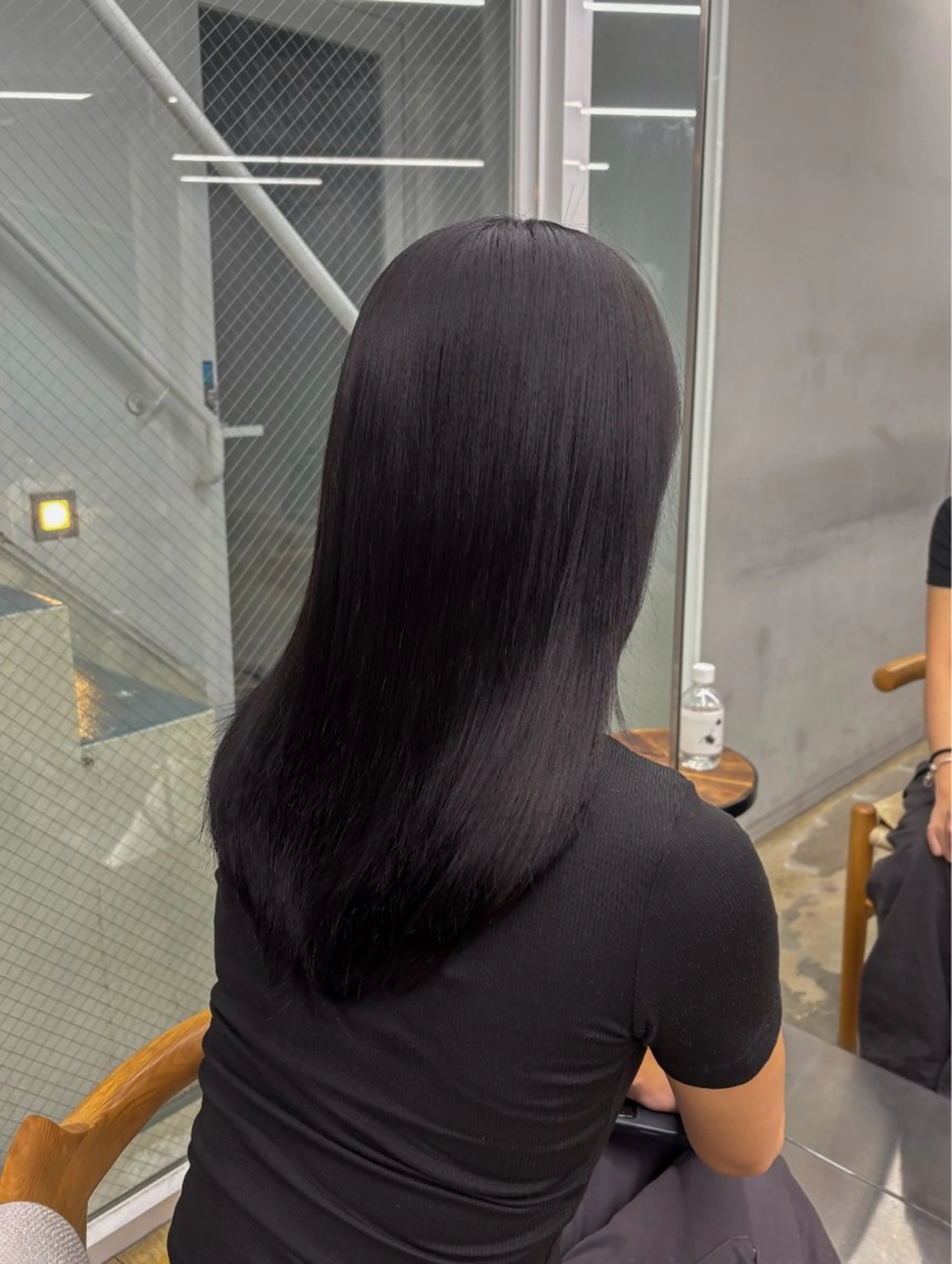 セミロング カラー nude所属・𝐀𝐦𝐞𝐫𝐢 /透明感カラーのヘアスタイル