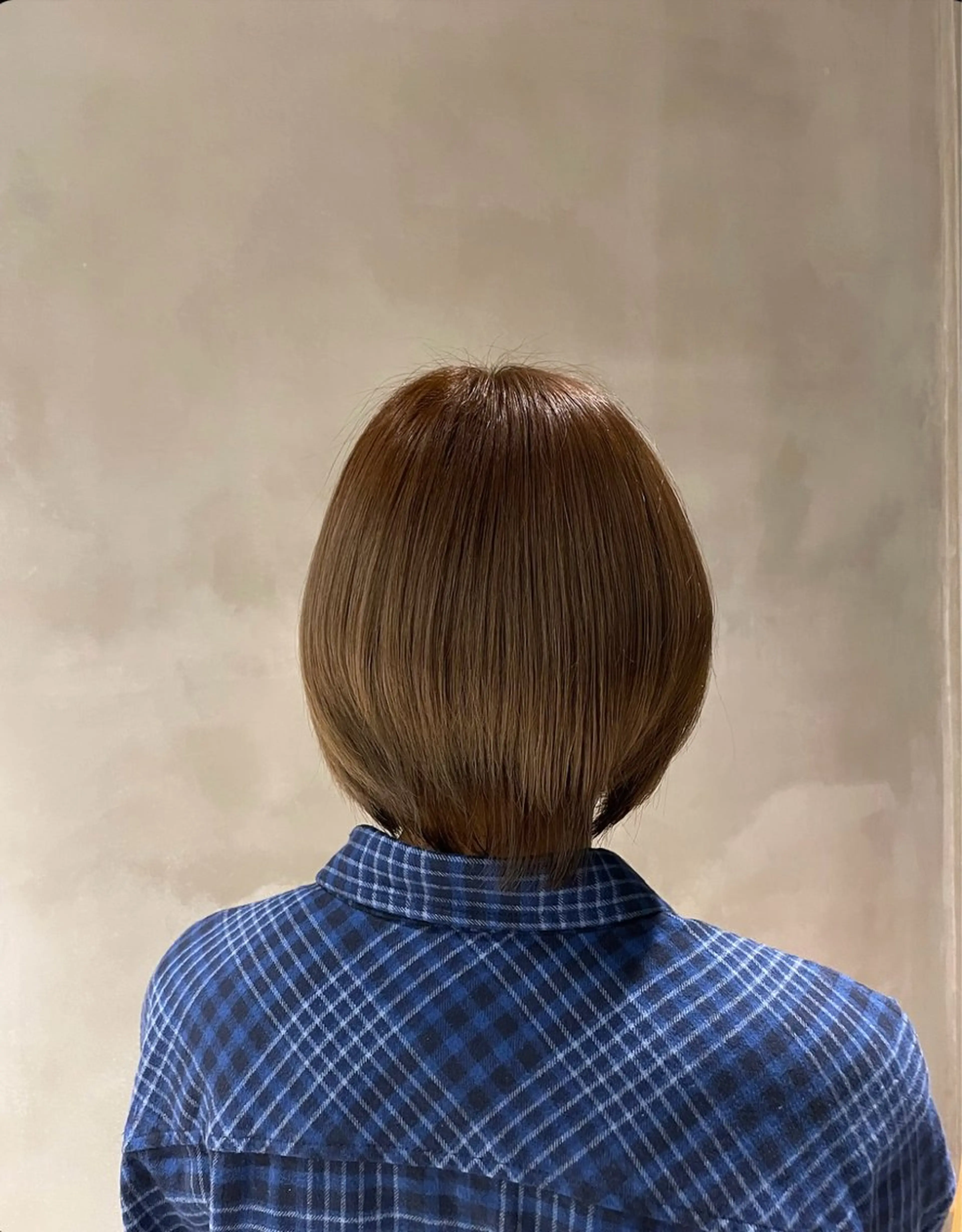 ショート カラー 頼金 愛海のヘアスタイル