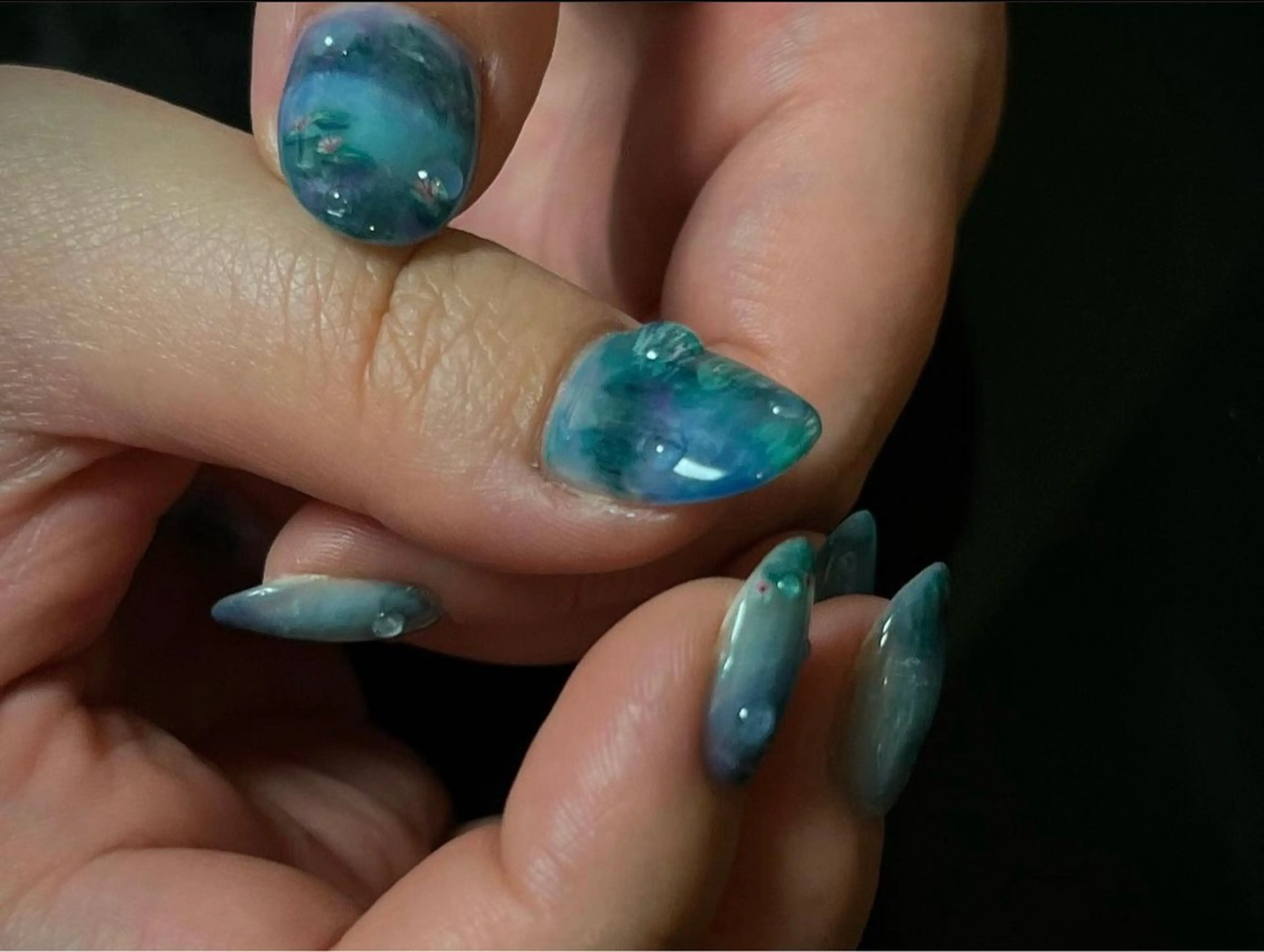 ネイル ジェルネイル ロングネイル ミディアムネイル himitsukichi所属・himitsu kichiのネイルデザイン