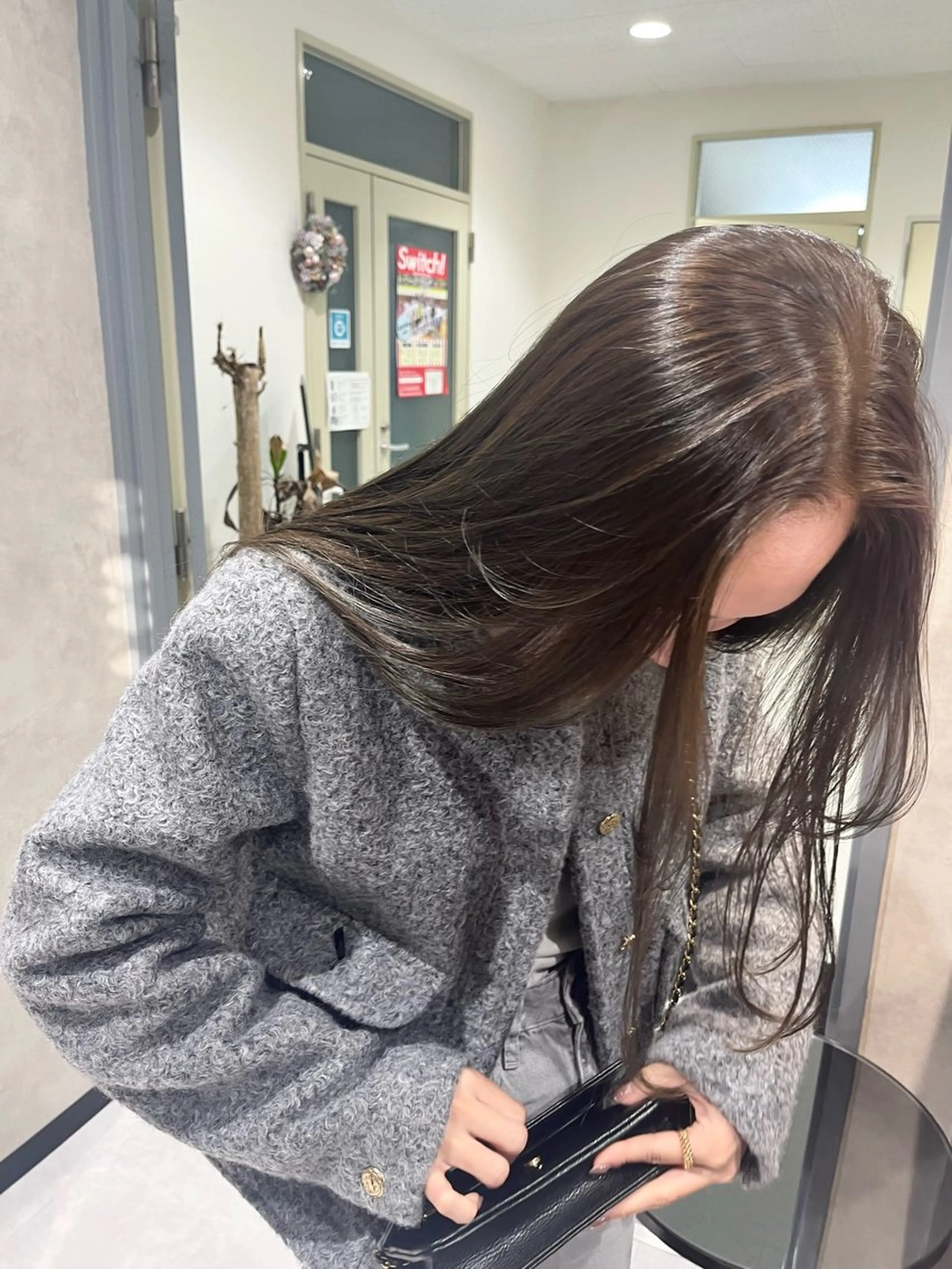 セミロング カラー ブリーチ 透明感カラー ダブルカラー ブリーチなしカラー room肥後橋所属・room ヨネヤマのヘアスタイル