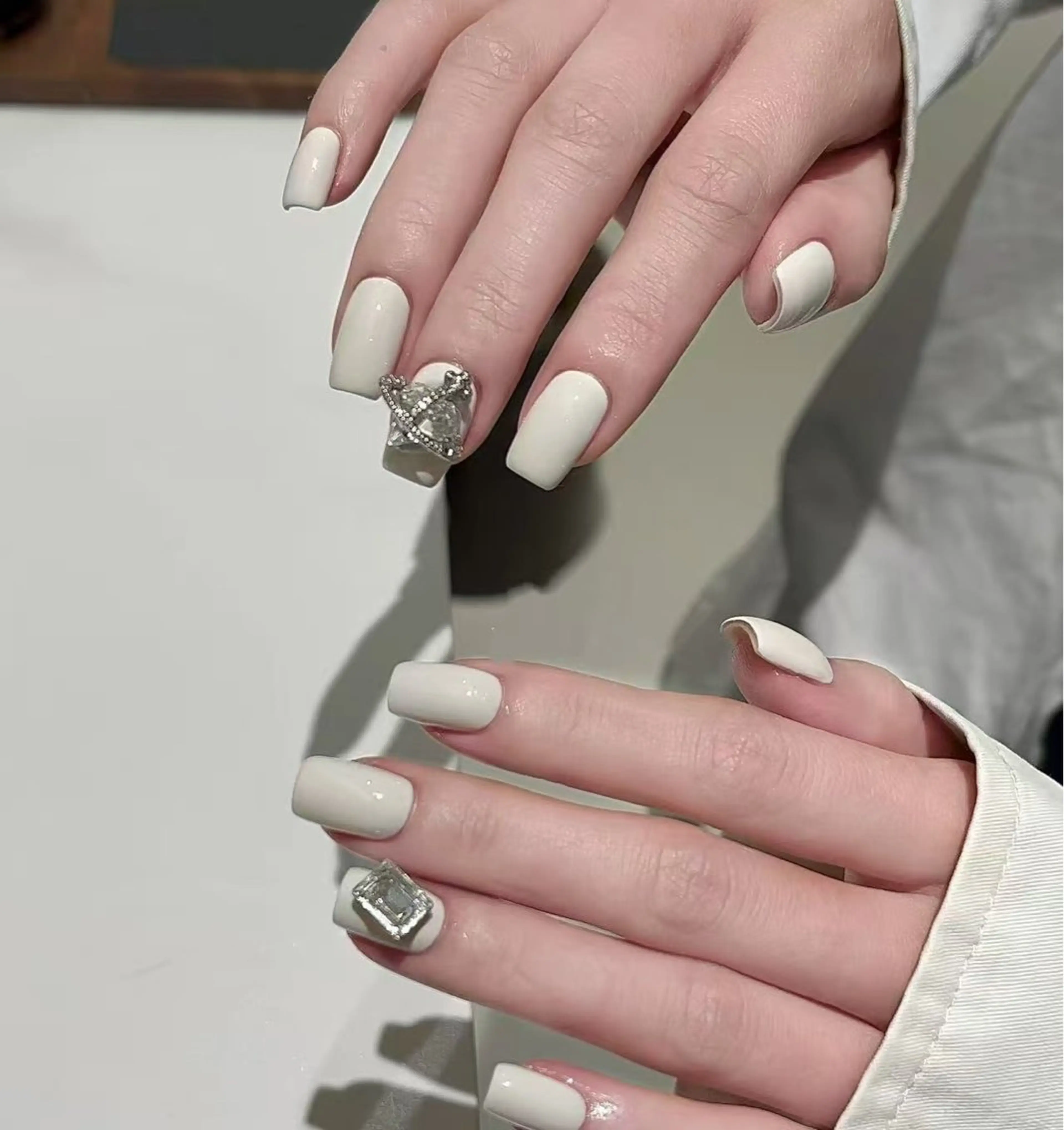 ネイル オーロラネイル フラワーネイル フットネイル フレンチネイル ジェルネイル ハンドネイル BabyYouMi ねねのネイルデザイン