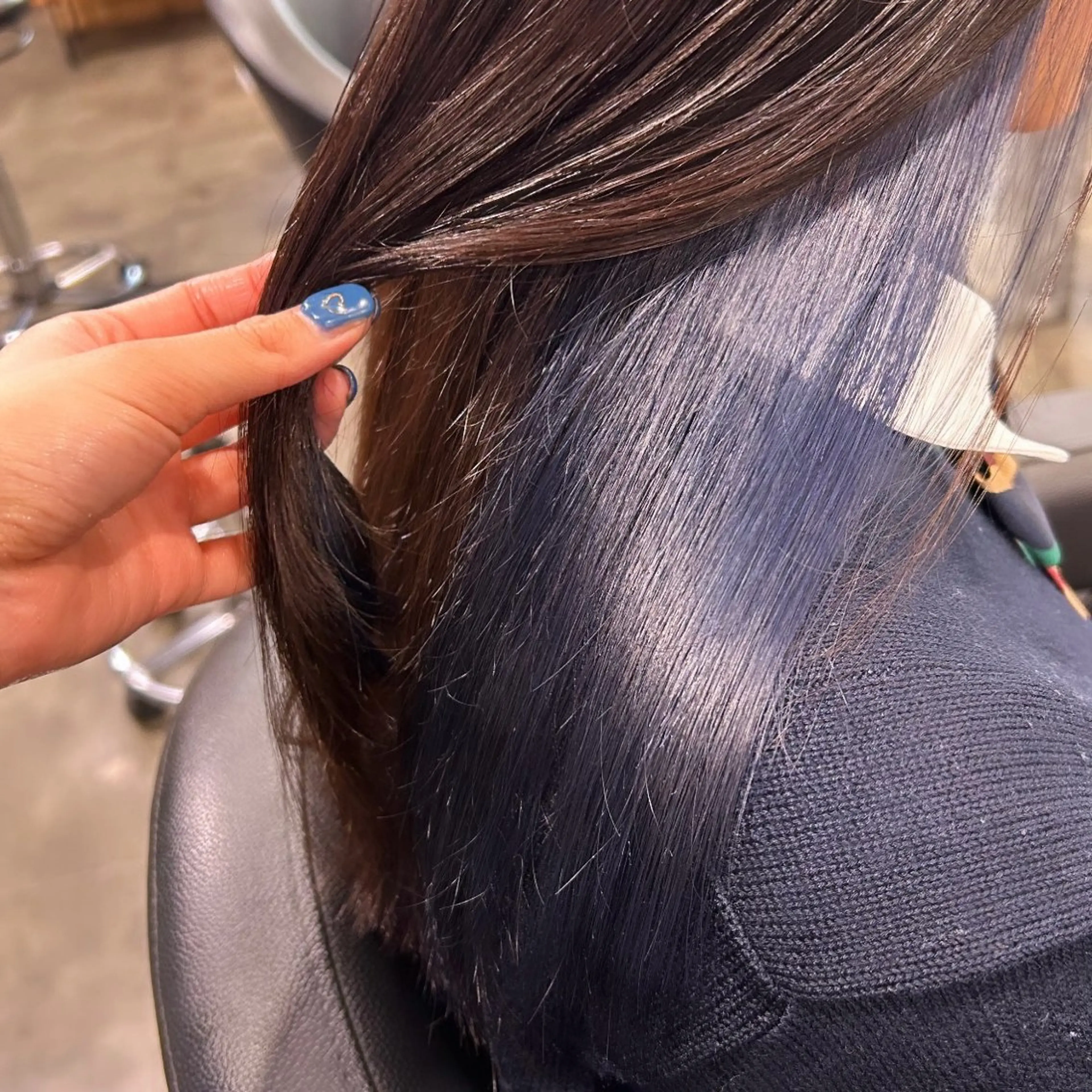 ミディアム IS所属・横浜美容室/透明感 カラー/レイヤーのヘアスタイル