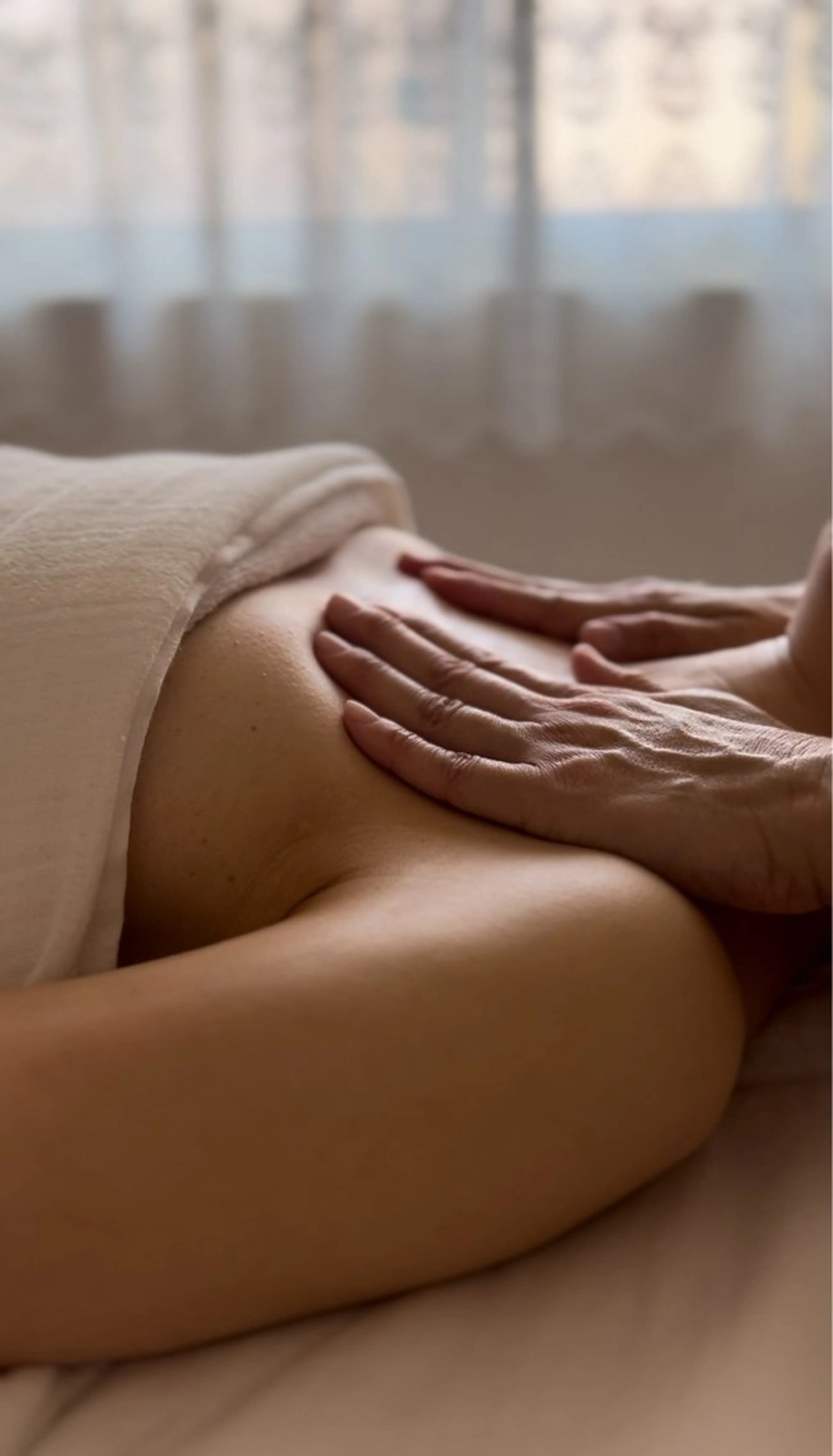 ご褒美コース170分《足浴＋ヘッドスパ30分＋全身オイル120分＋アフターティー》の写真