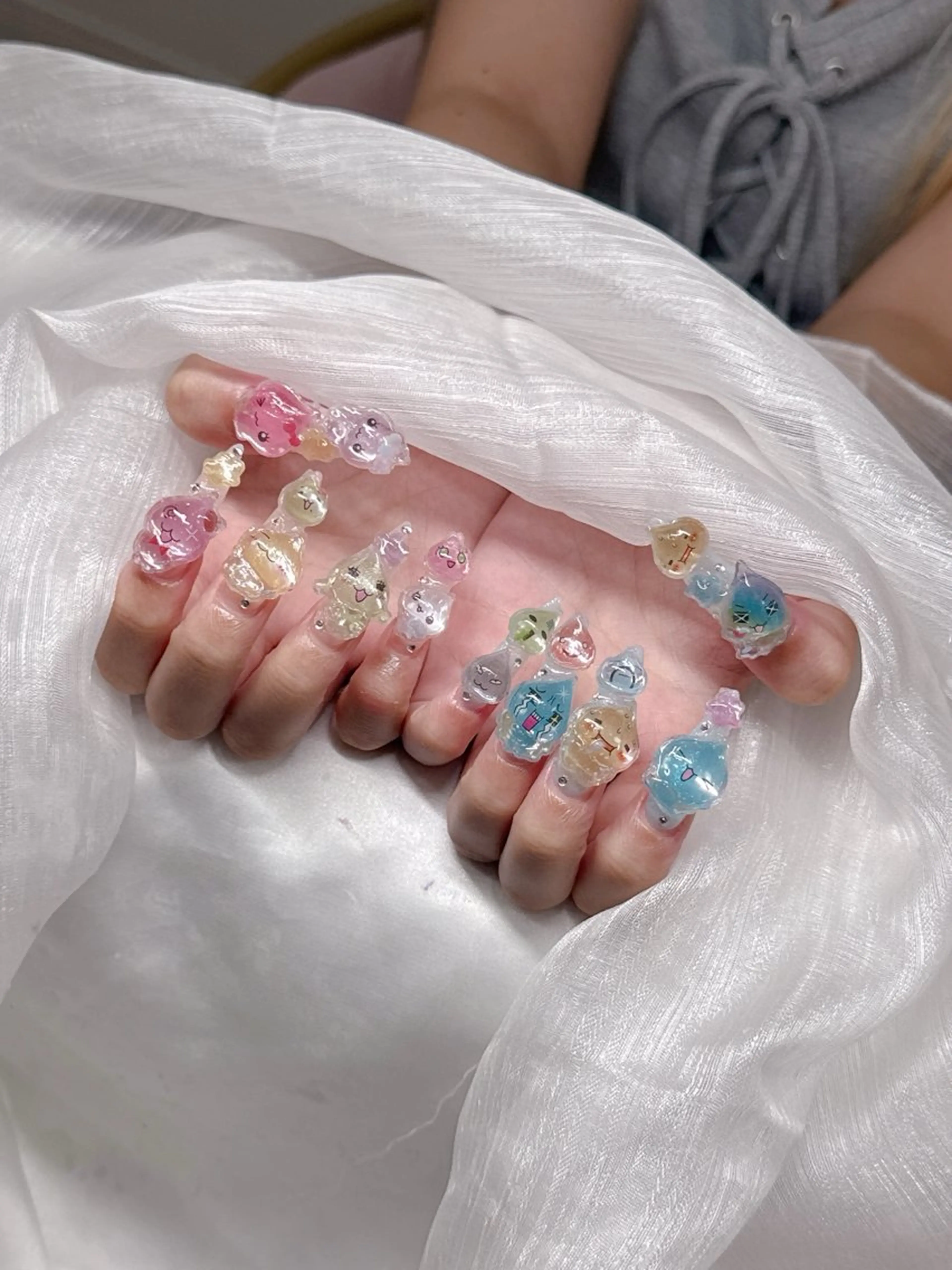 ネイル 長さ出し グラデーション キラキラネイル マグネットネイル ニュアンスネイル ハンドネイル Lee Nails チップ長さだし専門店のネイルデザイン