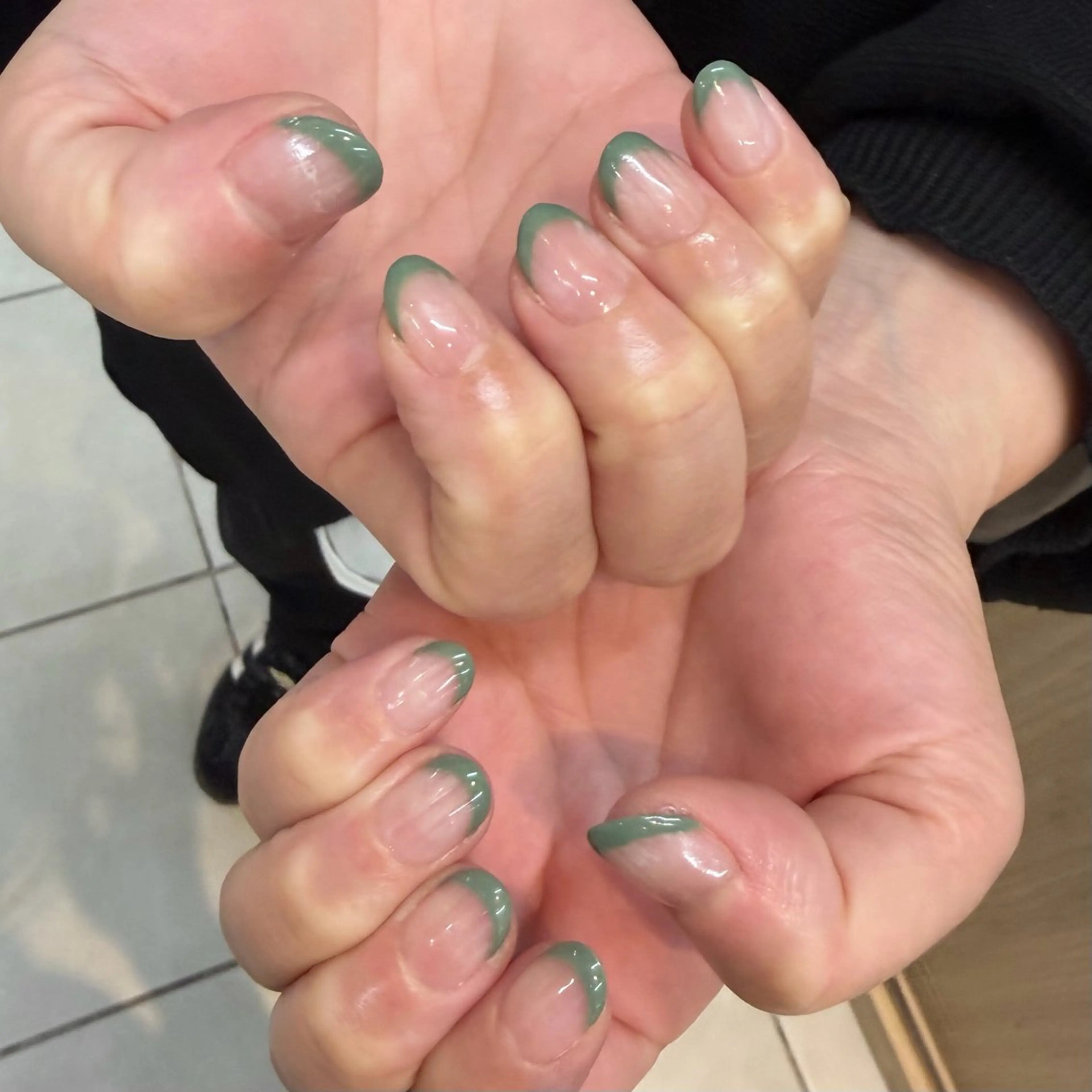 ネイル フレンチネイル TRIOS meiのネイルデザイン