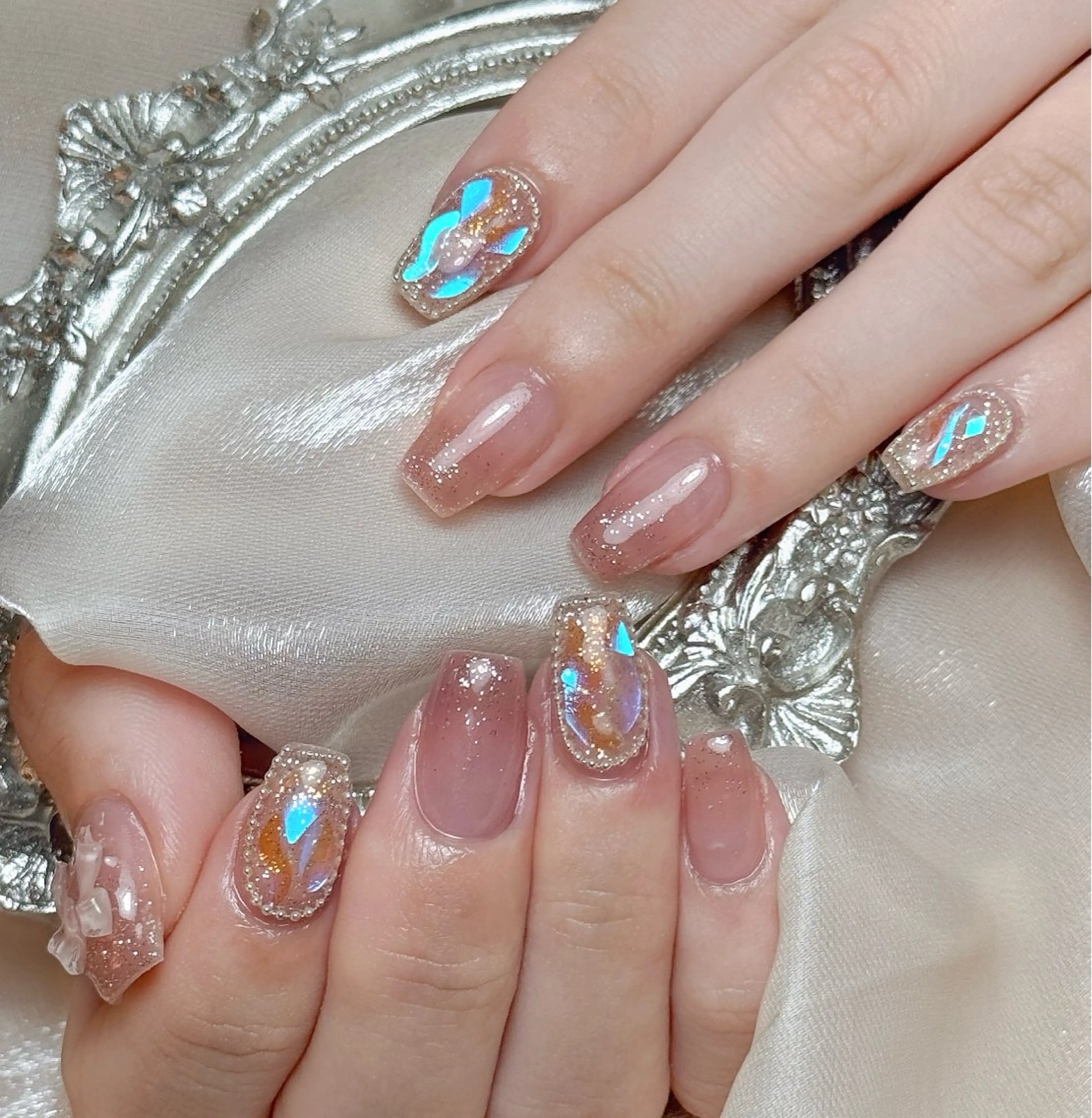 ネイル マギー ネイル🦋のネイルデザイン