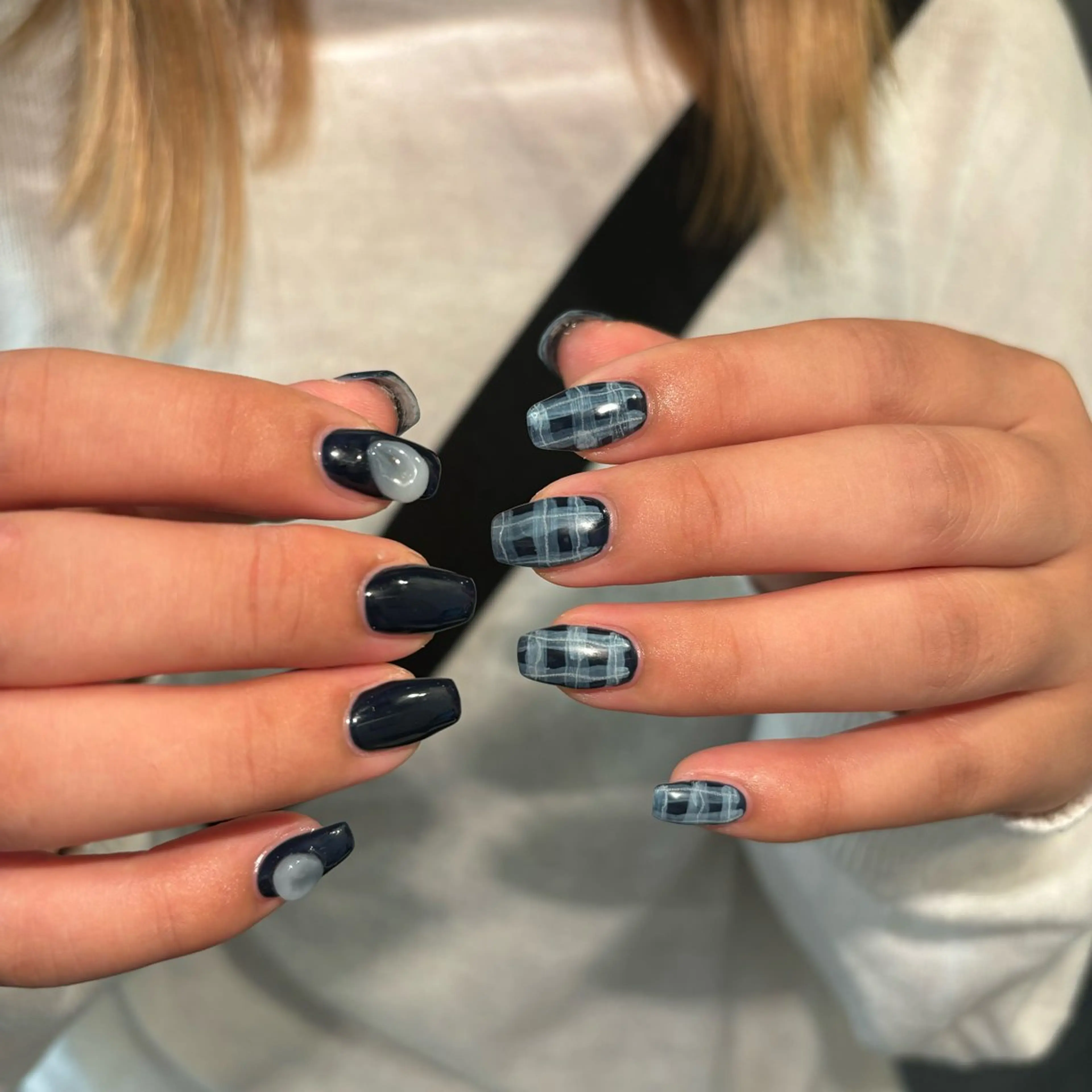 ネイル ネイビー ハンドネイル era Sahoのネイルデザイン