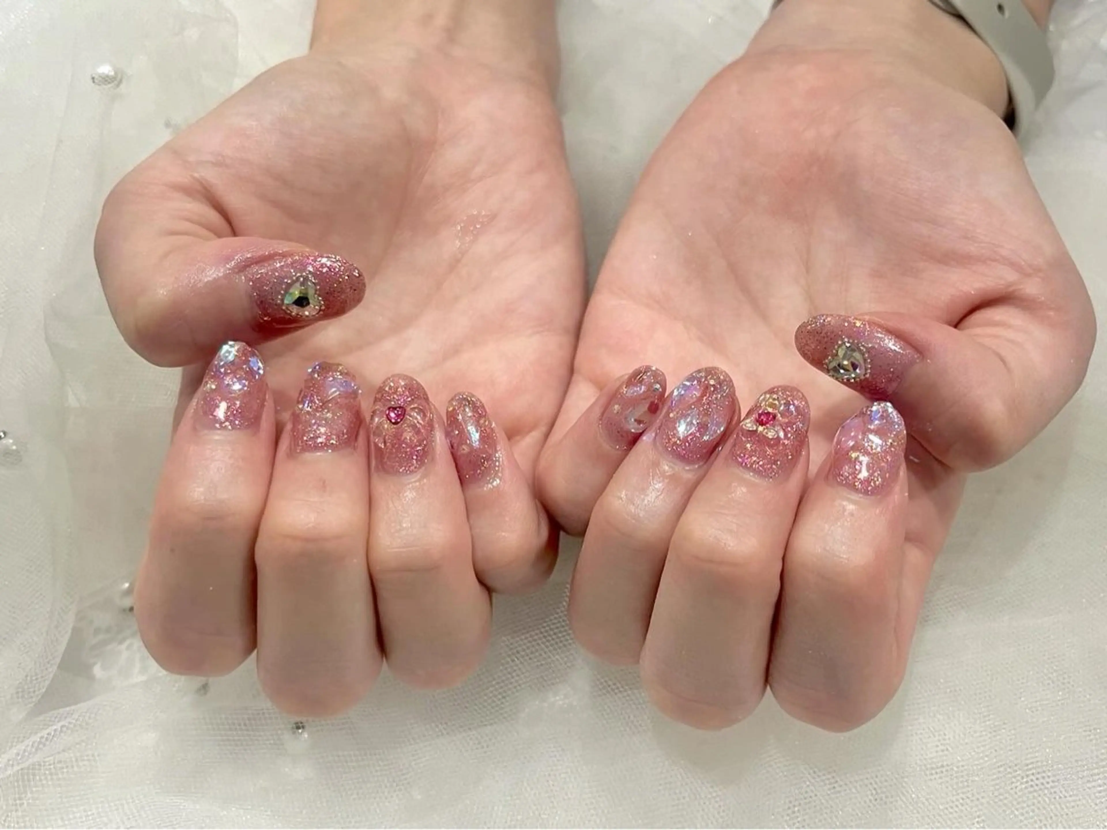 ネイル オーロラネイル ハンドネイル Nail salon Cielel⟡Ayaのネイルデザイン
