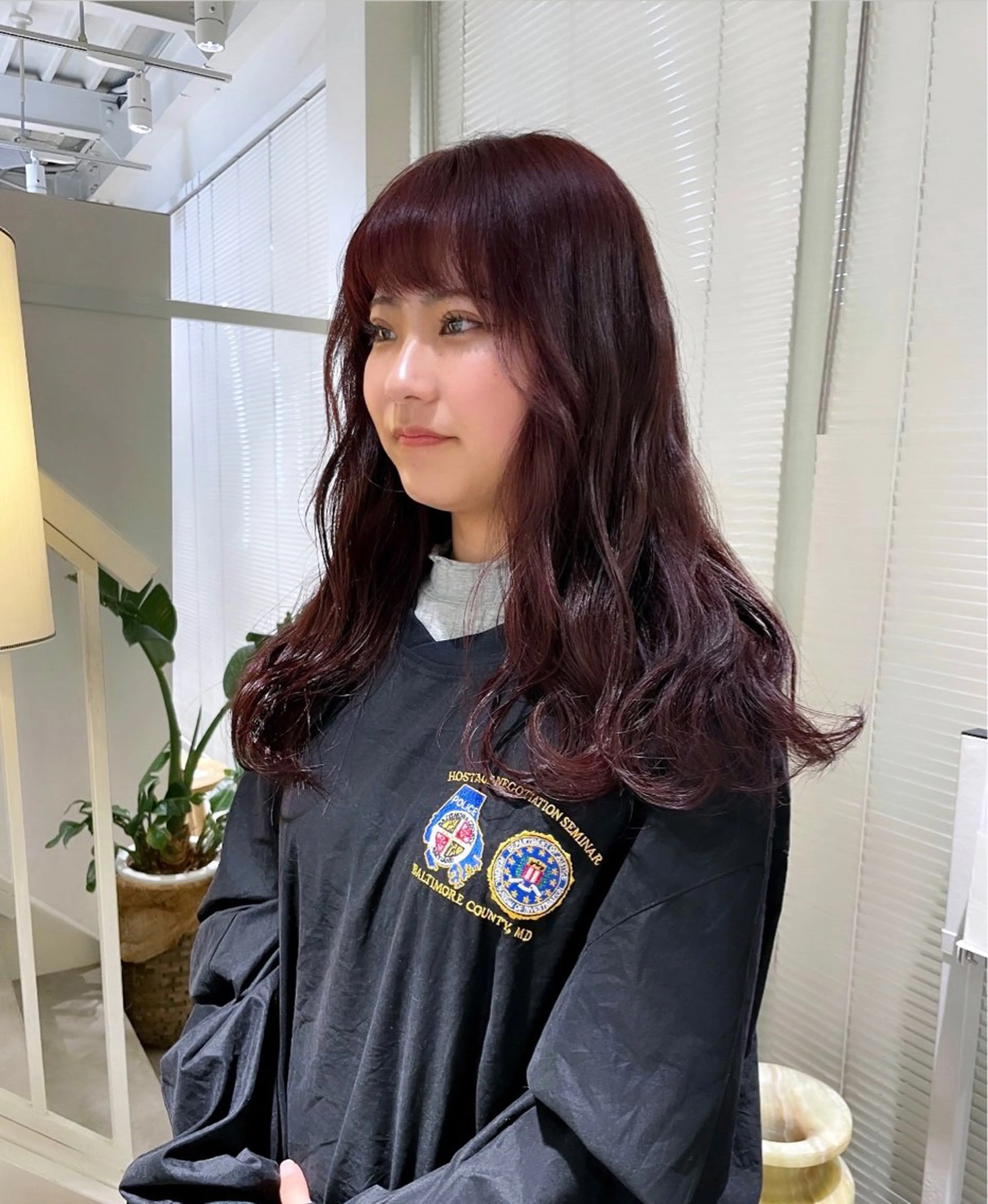 ロング カラー ヘアカラー 林 千聖のヘアスタイル