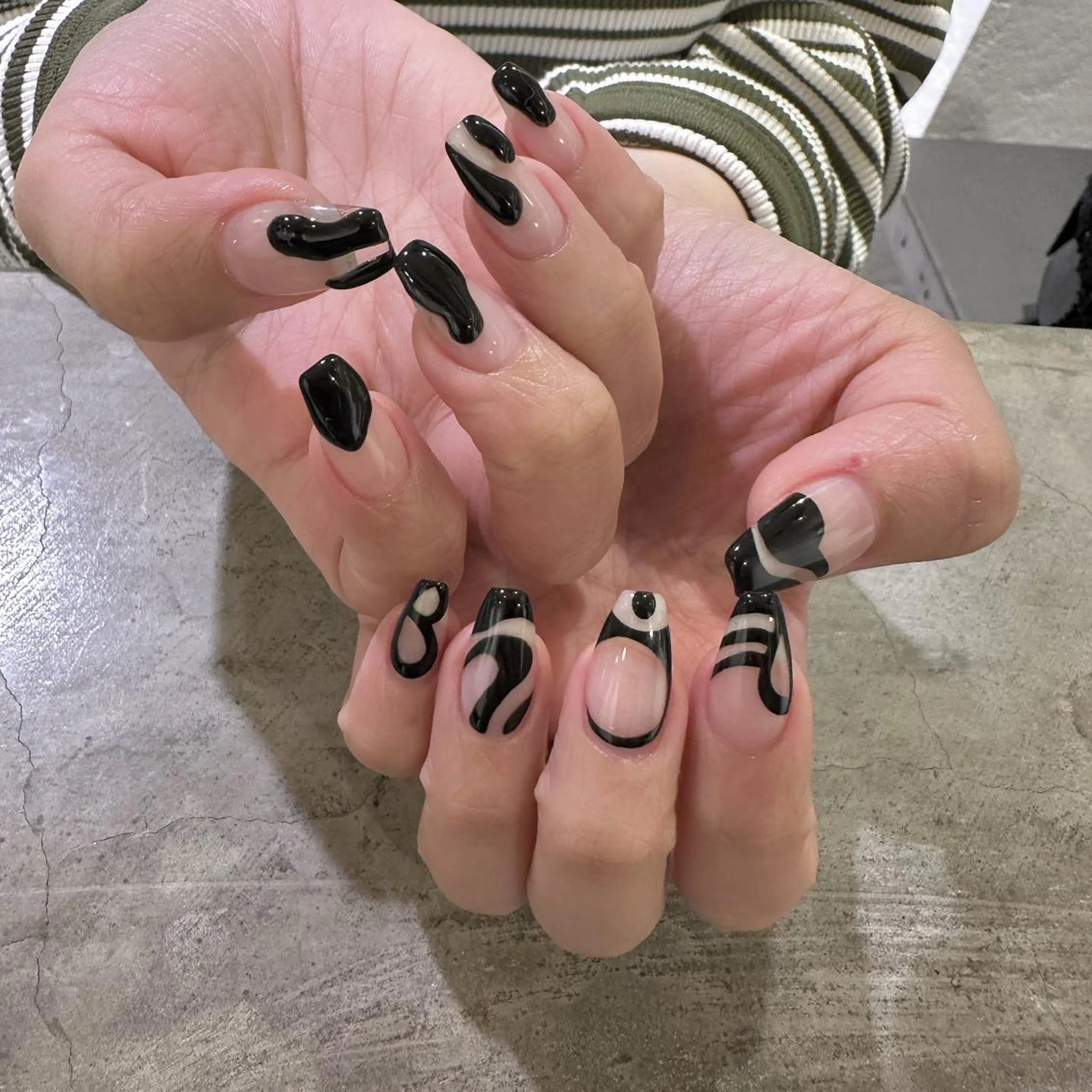 ネイル マツエク・マツパ アイブロウ feey ⁑erinaのネイルデザイン