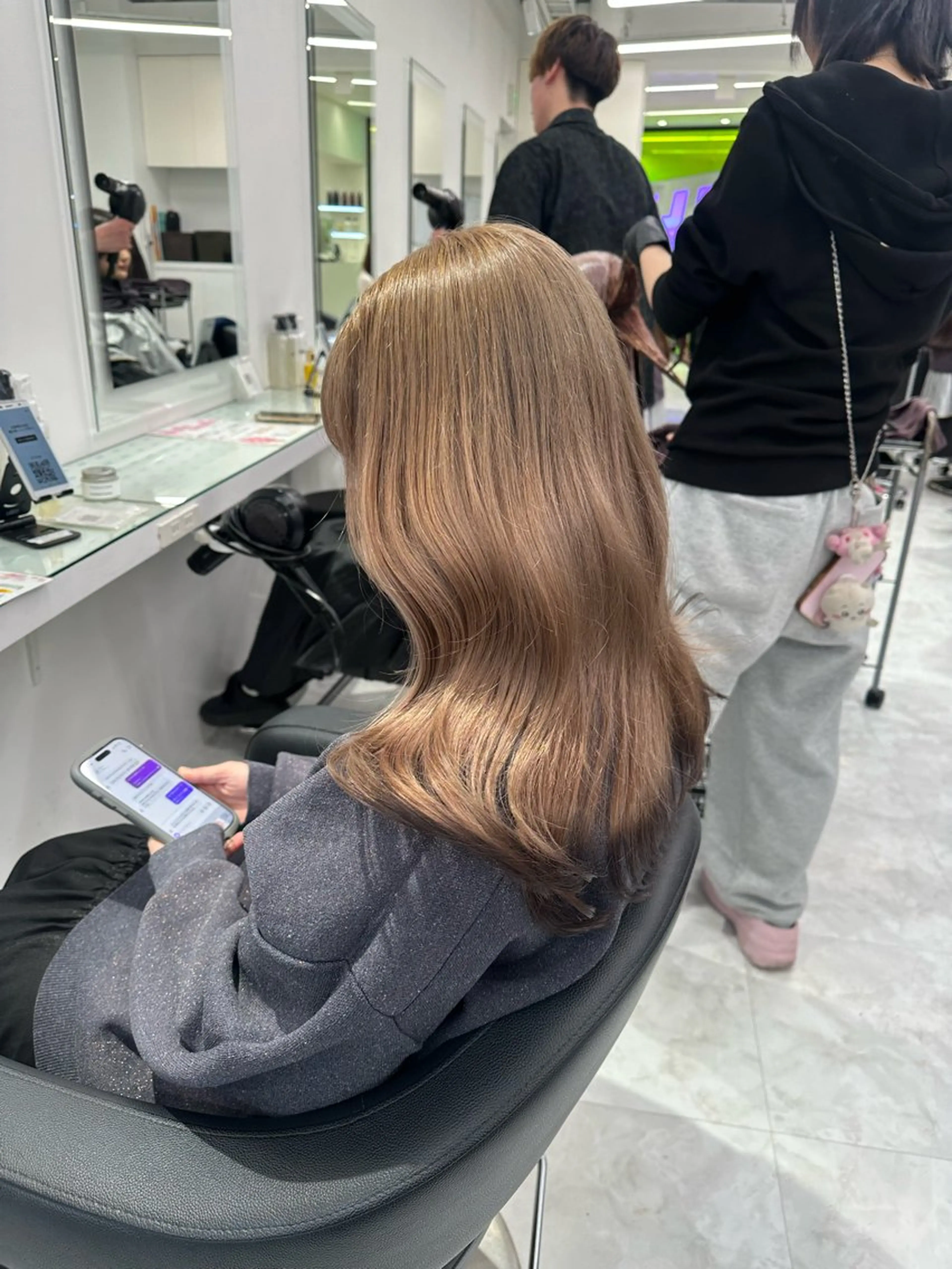 ロング カラー ヘアカラー トリートメント ヘッドスパ ヘアセット ❄最強かわいいカラー ❄️MINA❄️のヘアスタイル