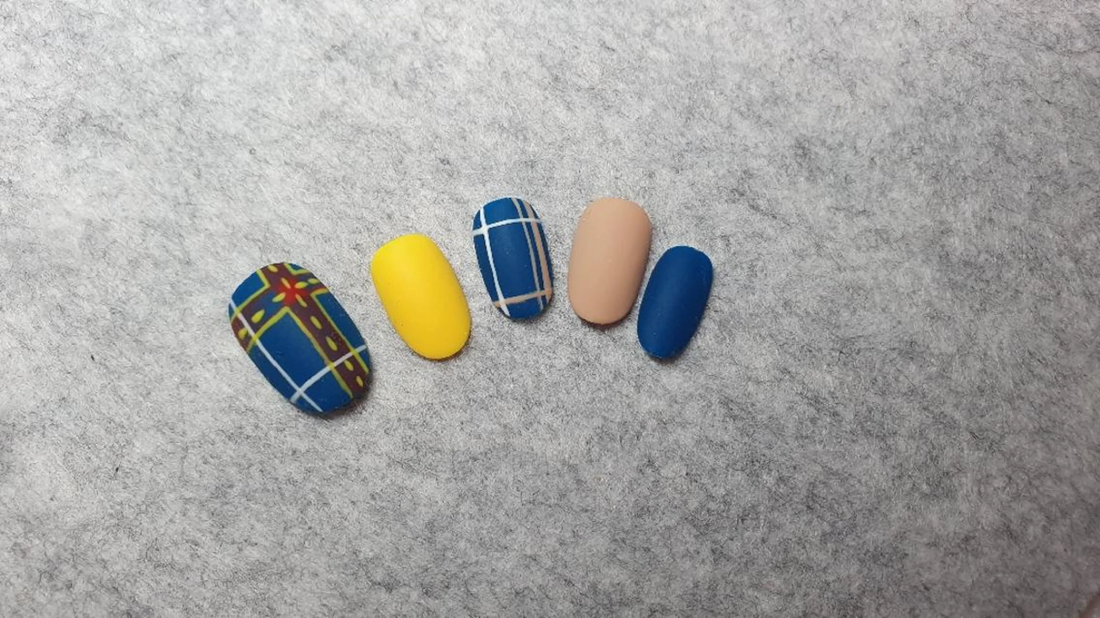 ネイル Salon de dahan所属・SALON DE DAHANのネイルデザイン