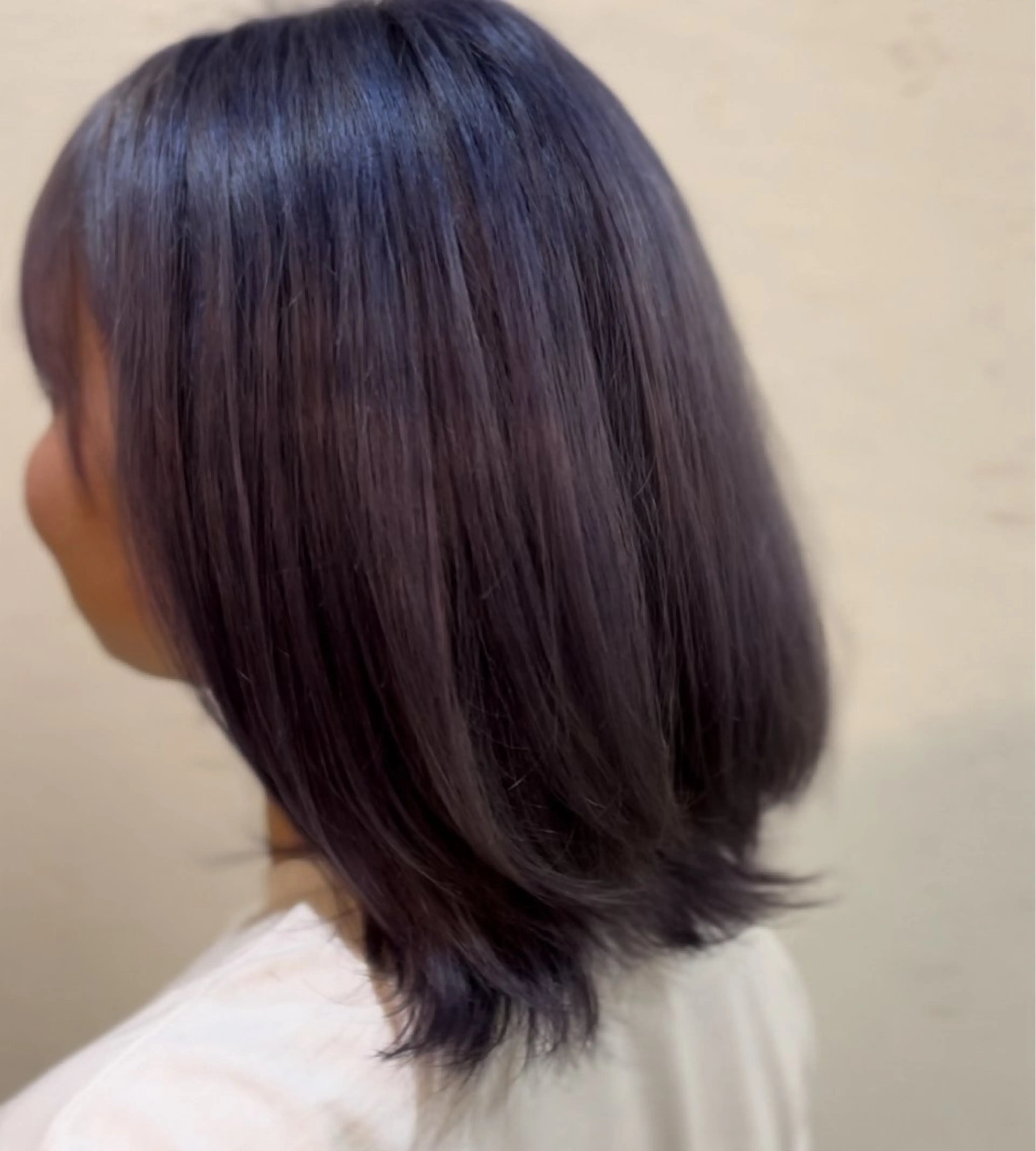 ミディアム ヘアカラー 飯星慧斗 /ブリーチ、縮毛矯正のヘアスタイル