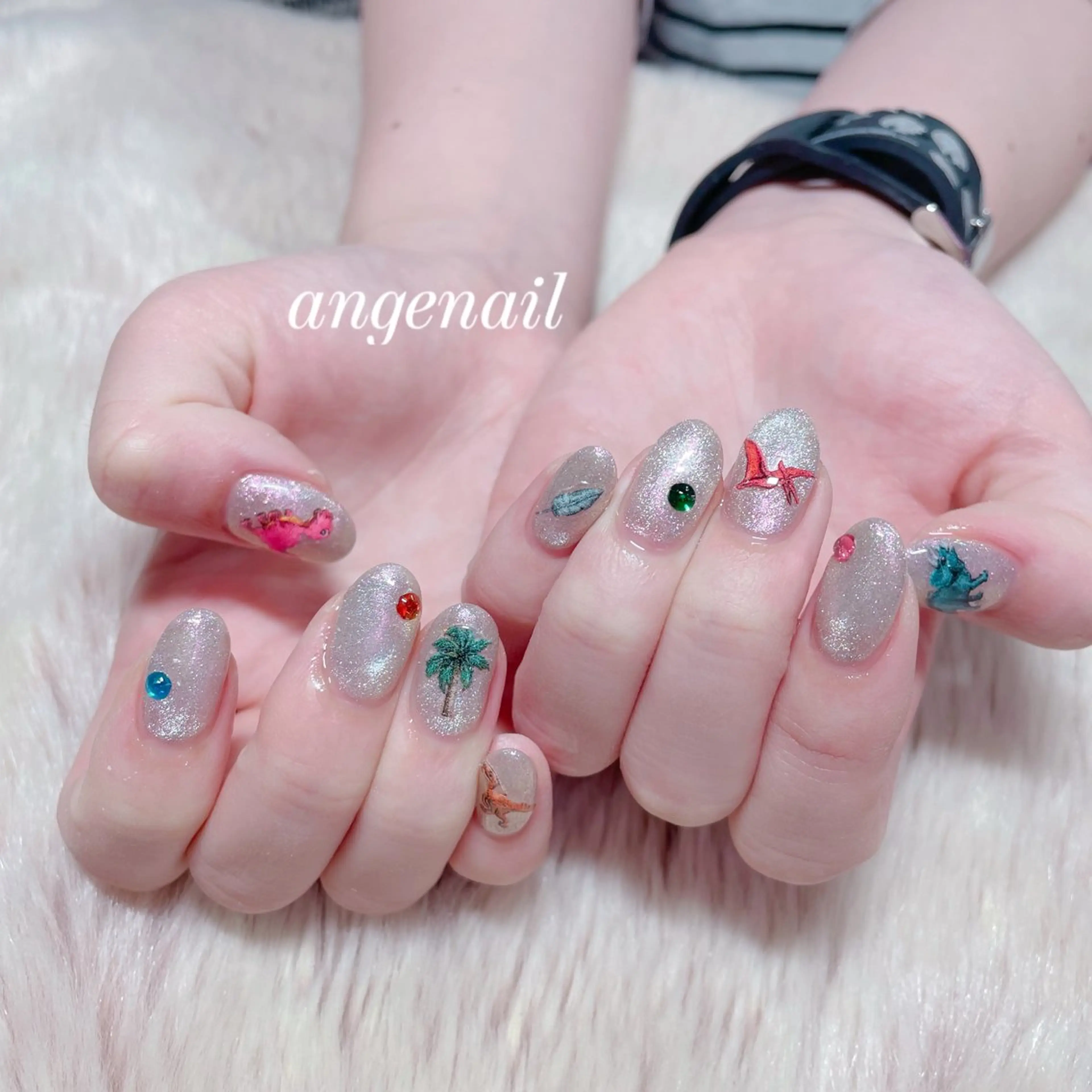 ネイル ハンドネイル オーナーネイリスト MAKIのネイルデザイン