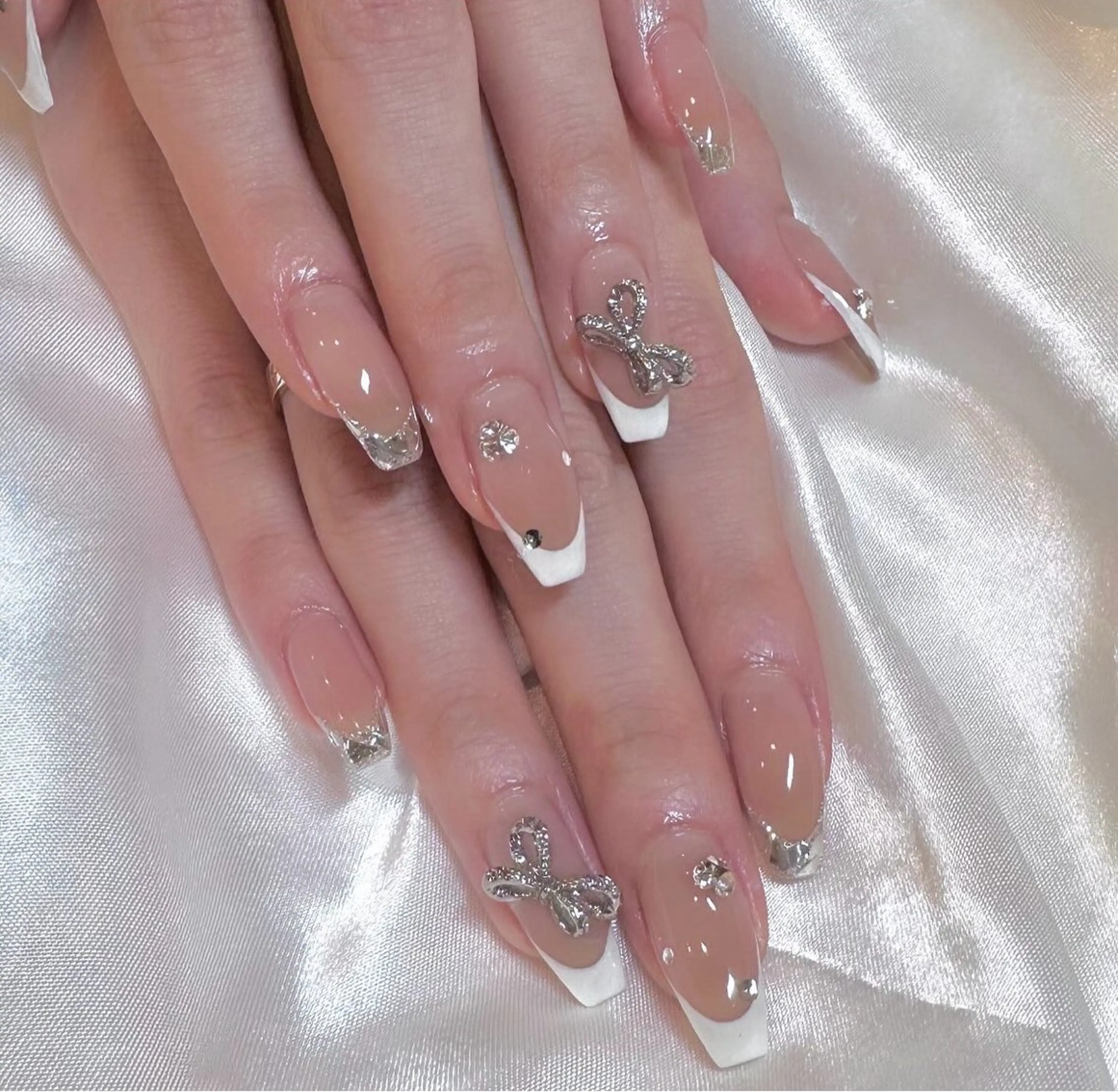 フレンチデザイン🎀新規オフ無料♡の写真