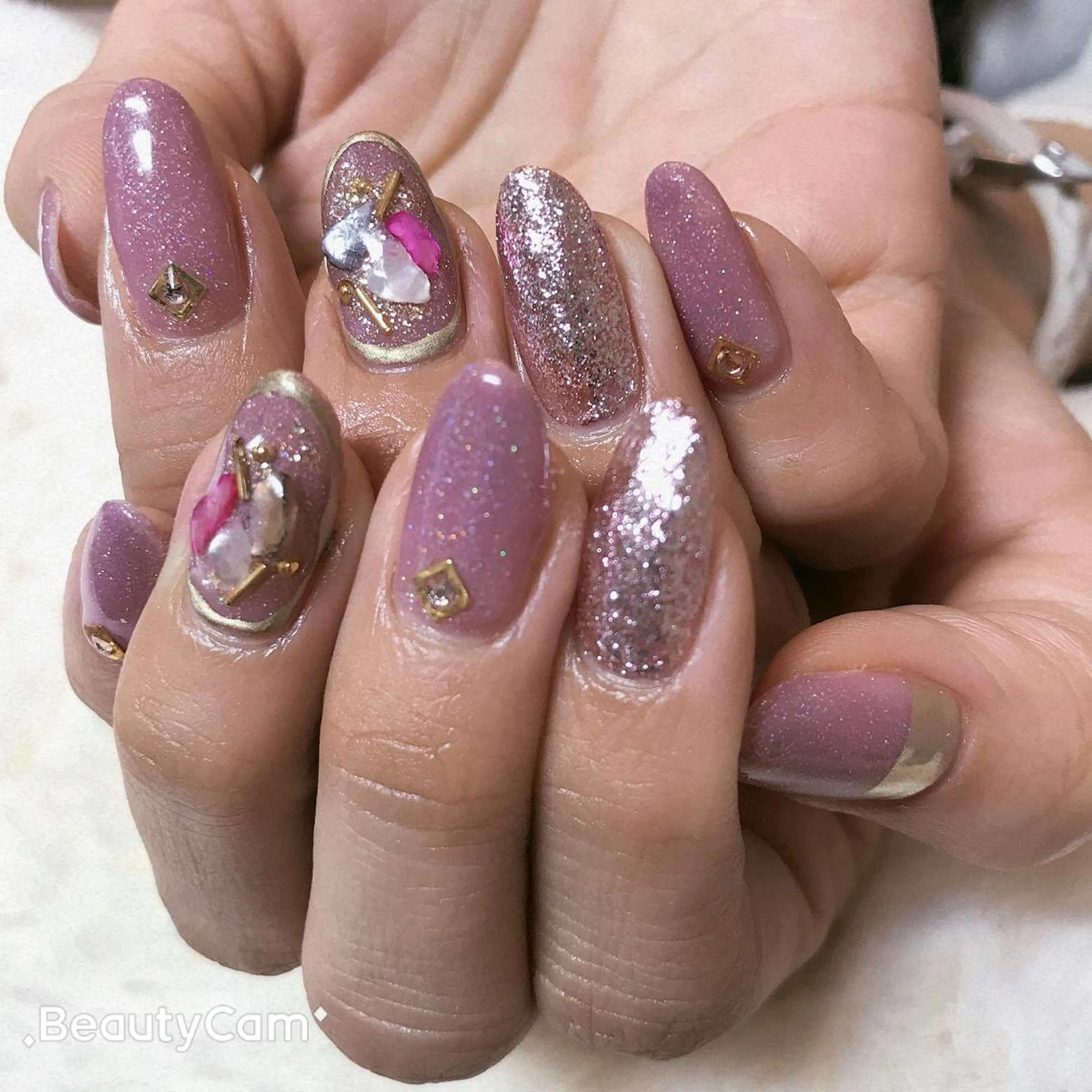 セミロング ハンドネイル Nail&Eyelash Bloom所属・ネイル&アイラッシュ アイブロウBloomのマツエク・マツパデザイン