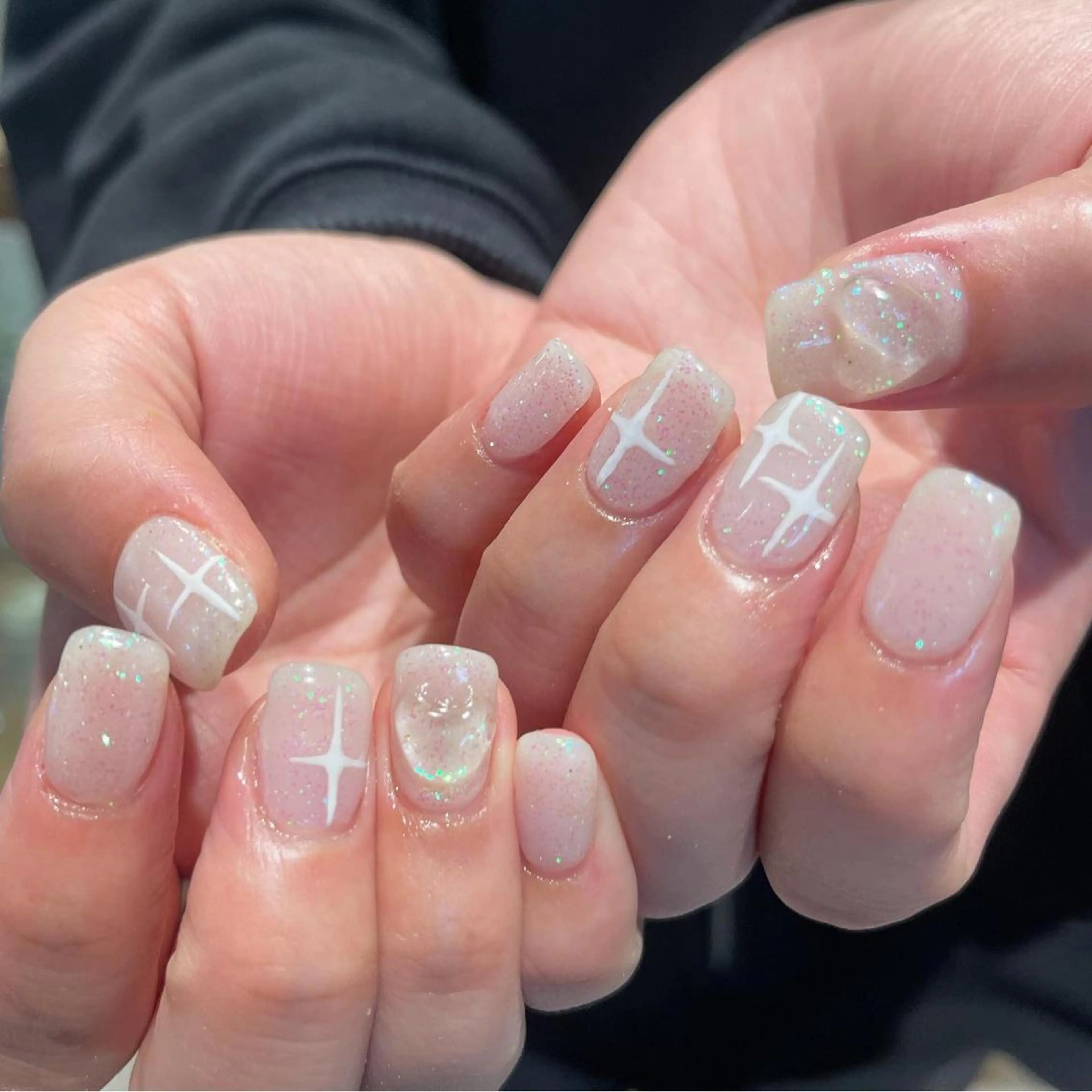 ネイル アートネイル ラメ(グリッター) ano @anomukuiのヘアスタイル