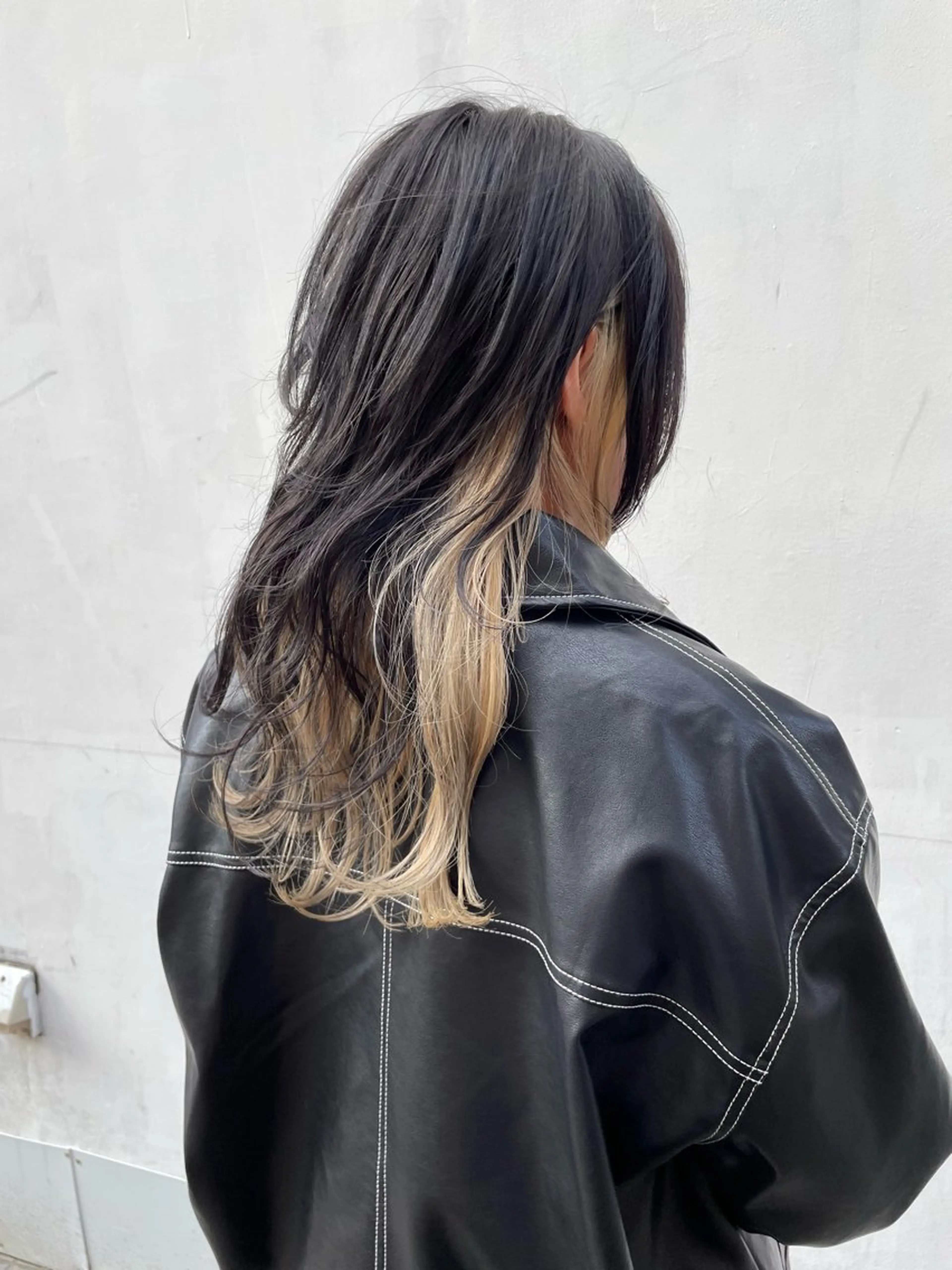 ロング カラー ヘアカラー トリートメント ハイトーン/ ウルフ/suzuhaのヘアスタイル